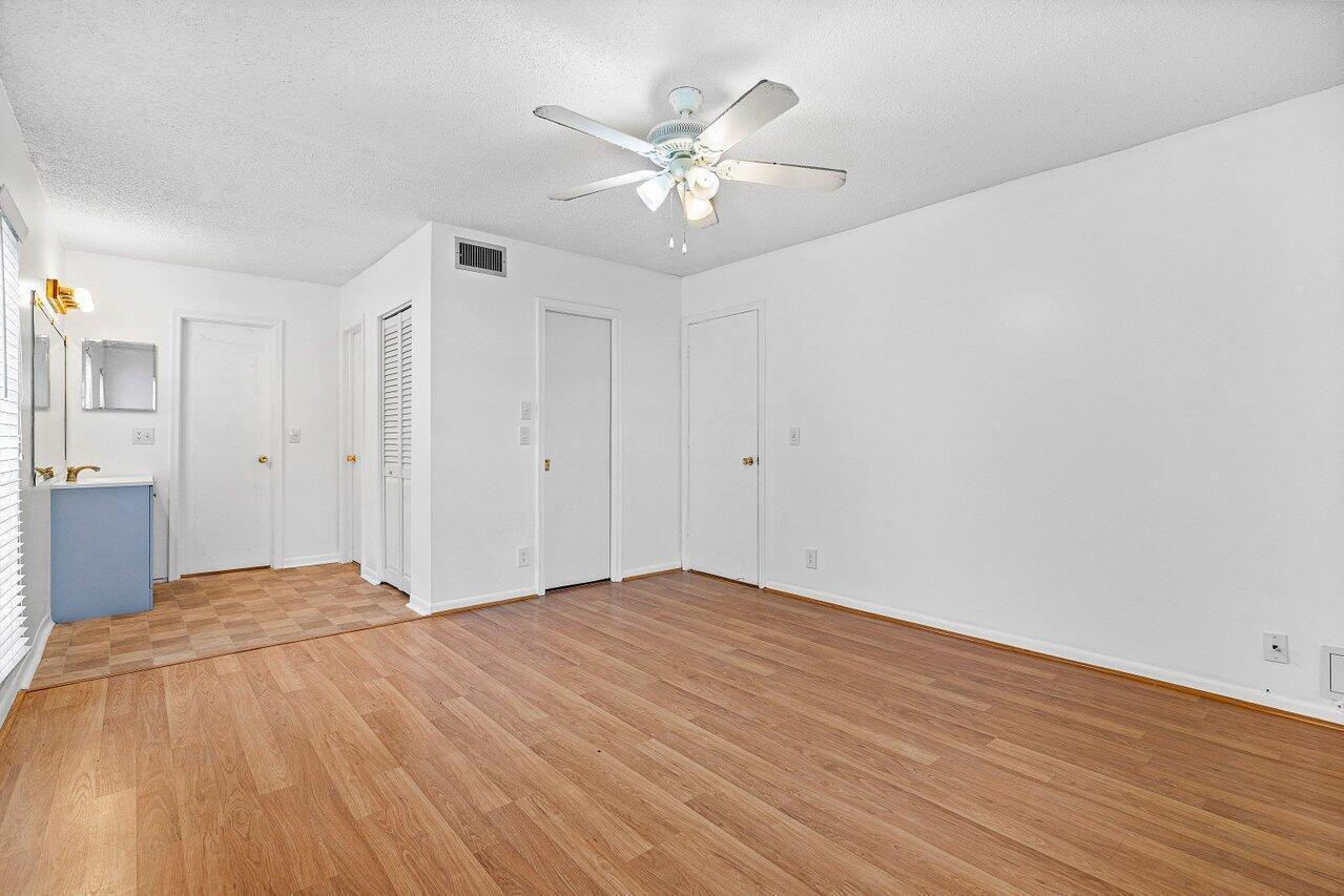 1021 Flame Vine Avenue