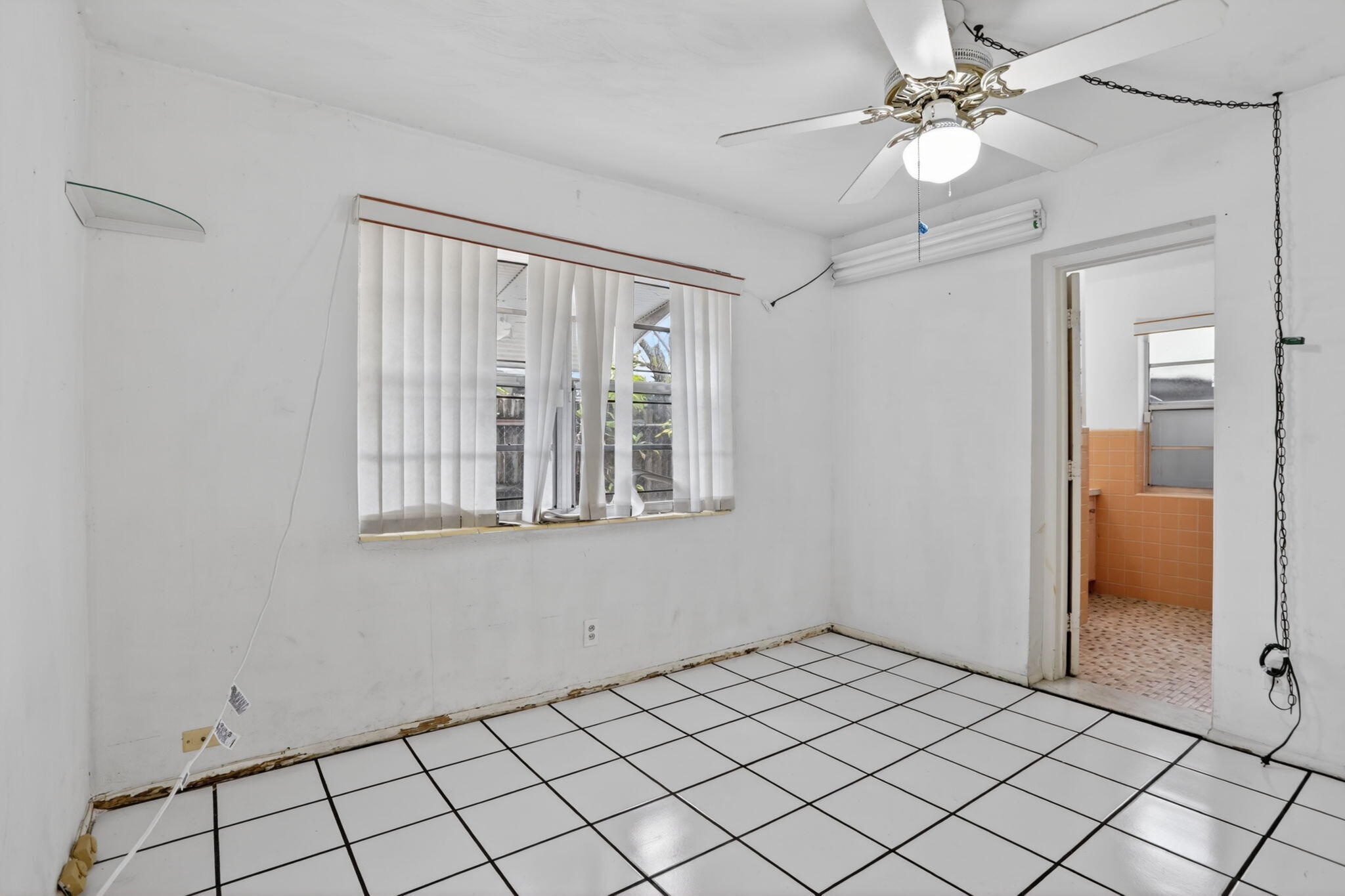 2411 NE 10th Terrace