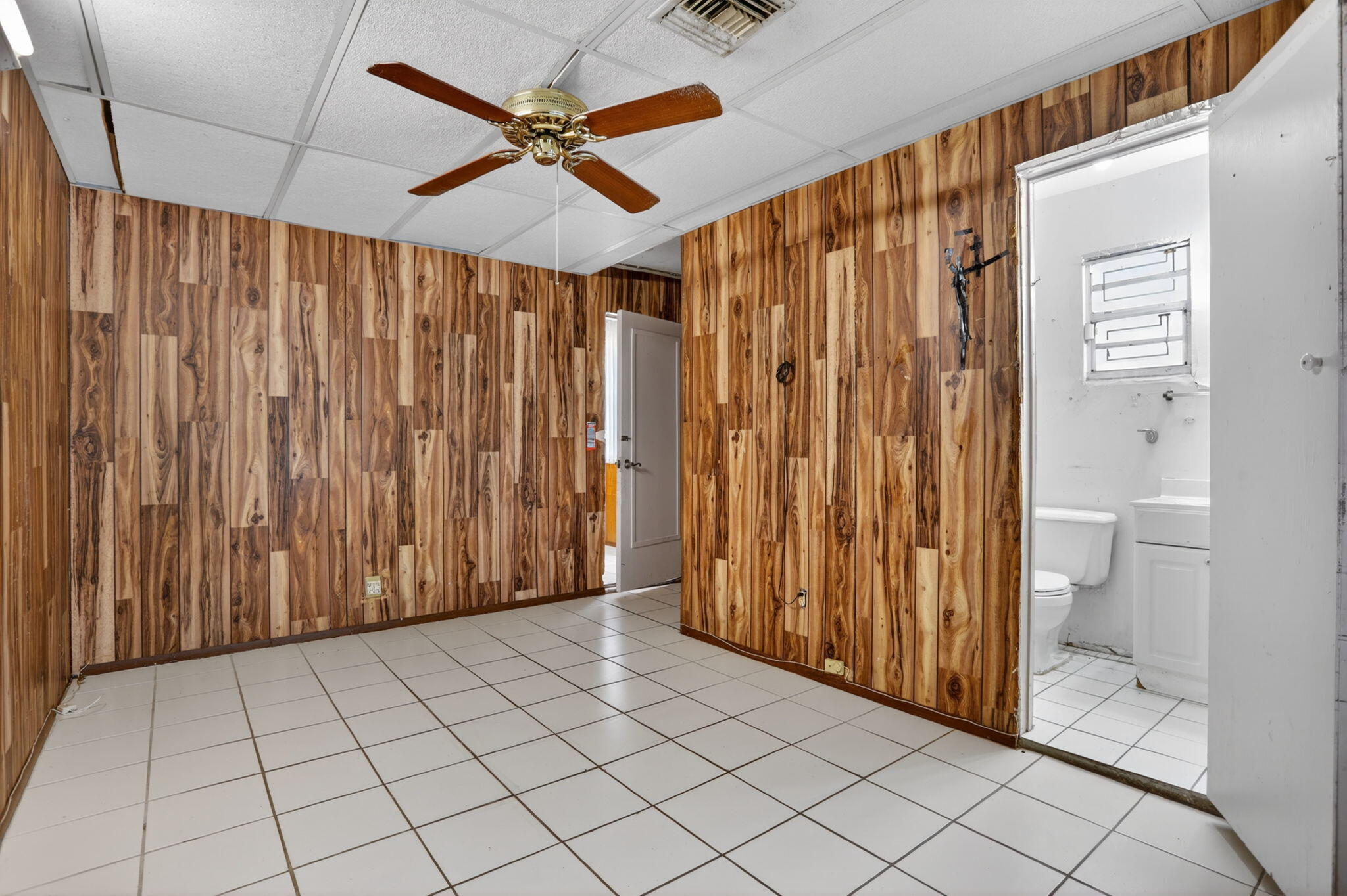 2411 NE 10th Terrace