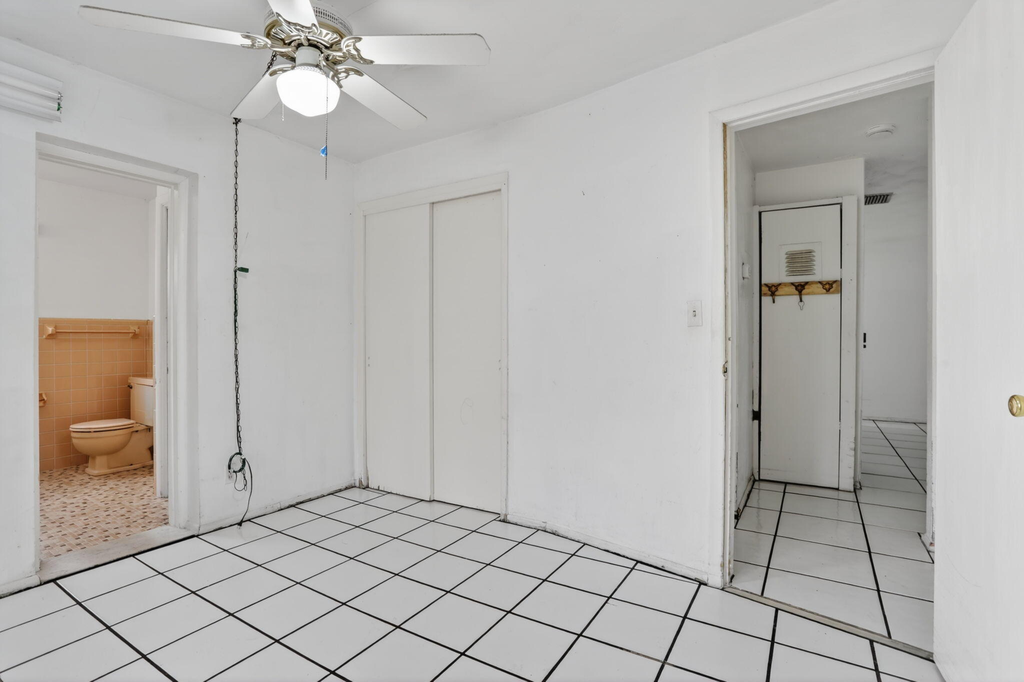 2411 NE 10th Terrace