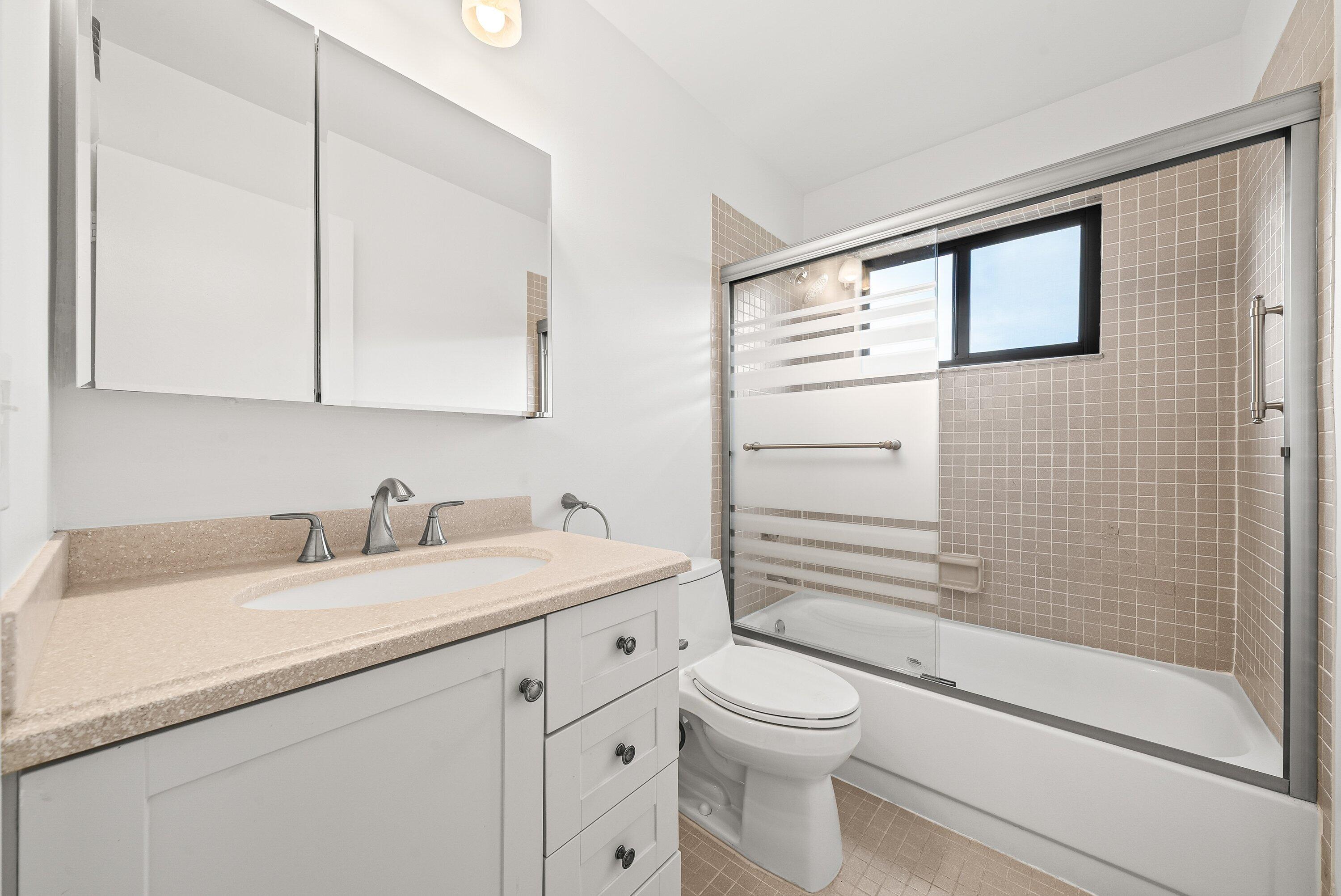15054 Ashland Way 102