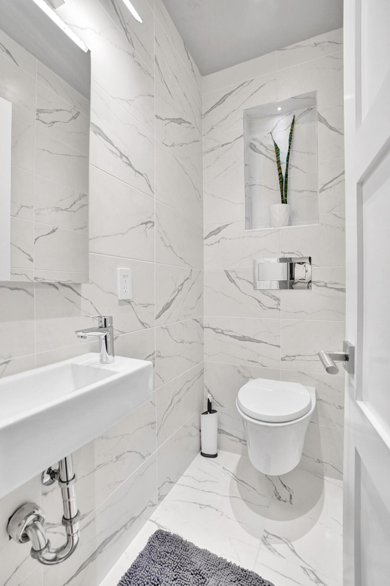 246 N Swinton Avenue