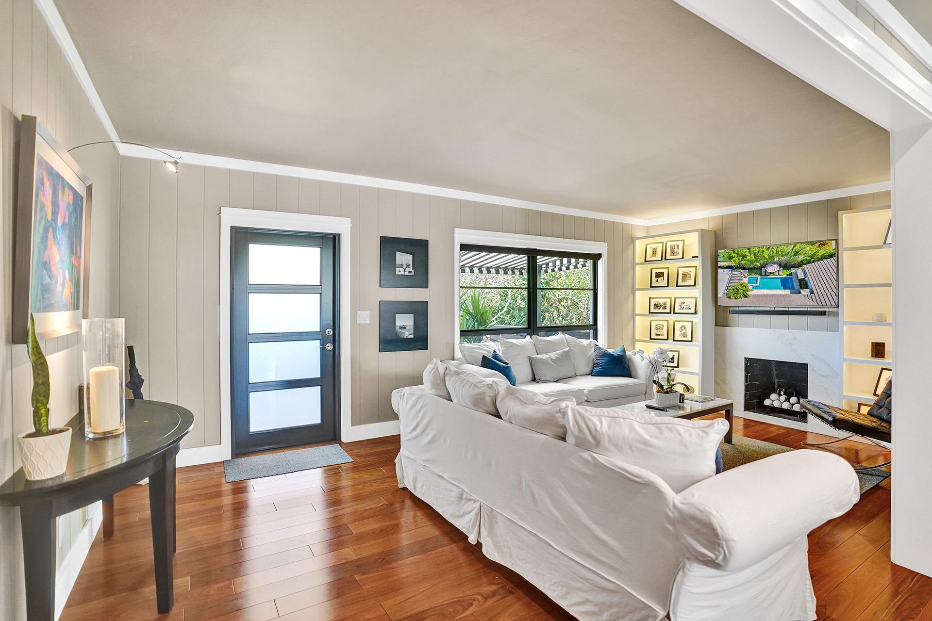 246 N Swinton Avenue