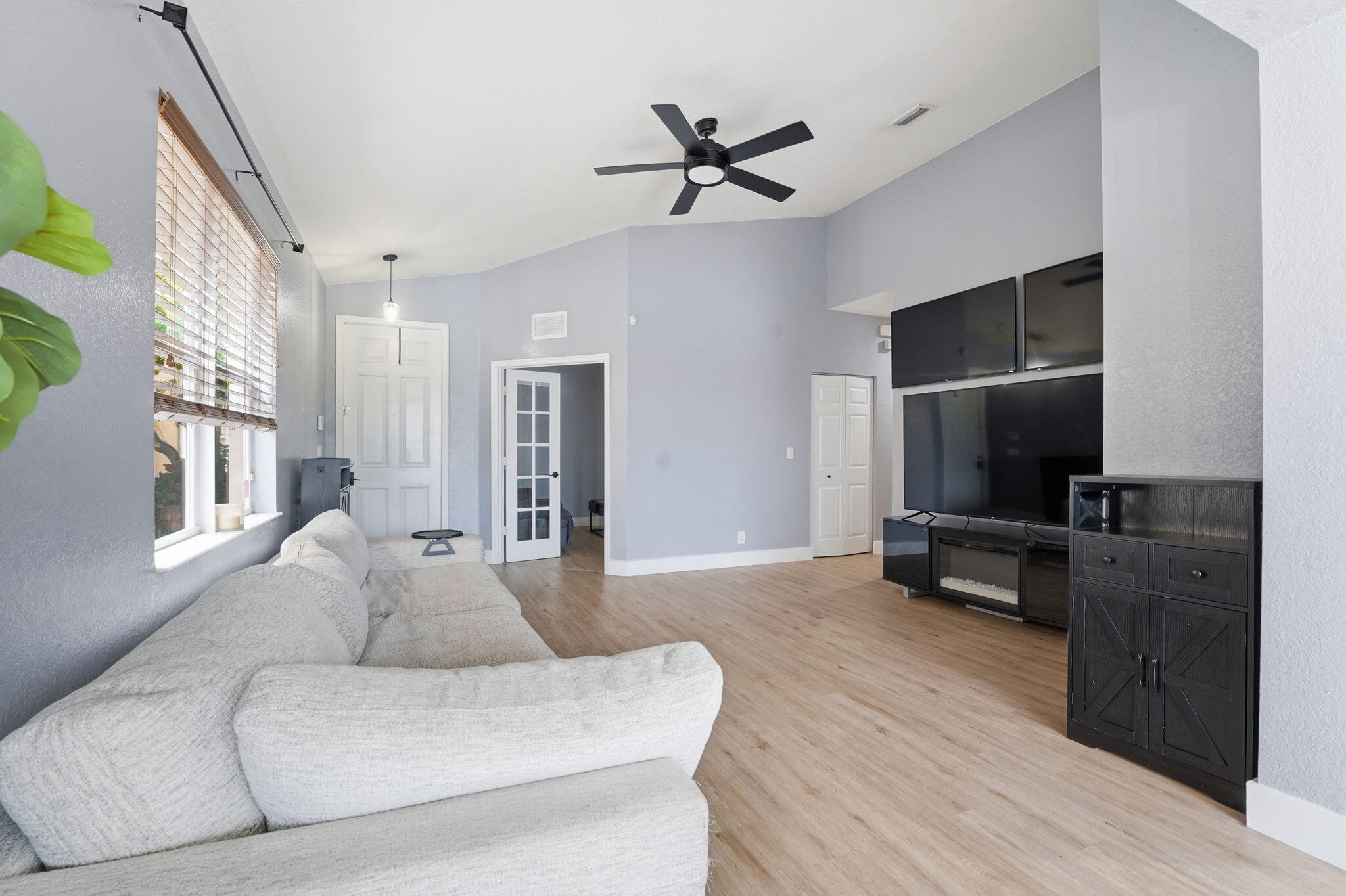 7958 Clementine Drive