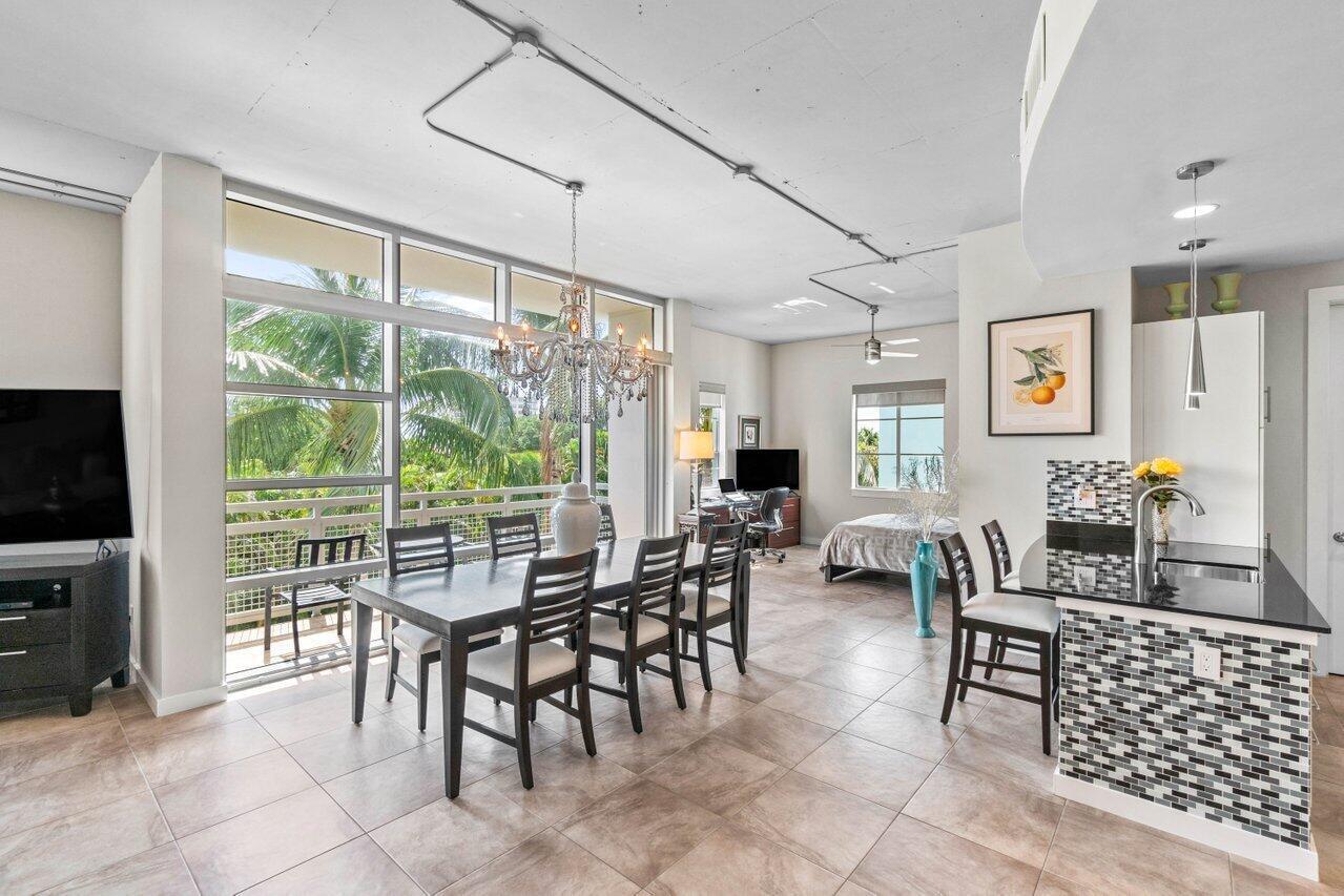 335 SE 6th Avenue 304