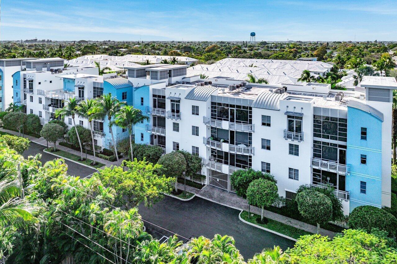 335 SE 6th Avenue 304