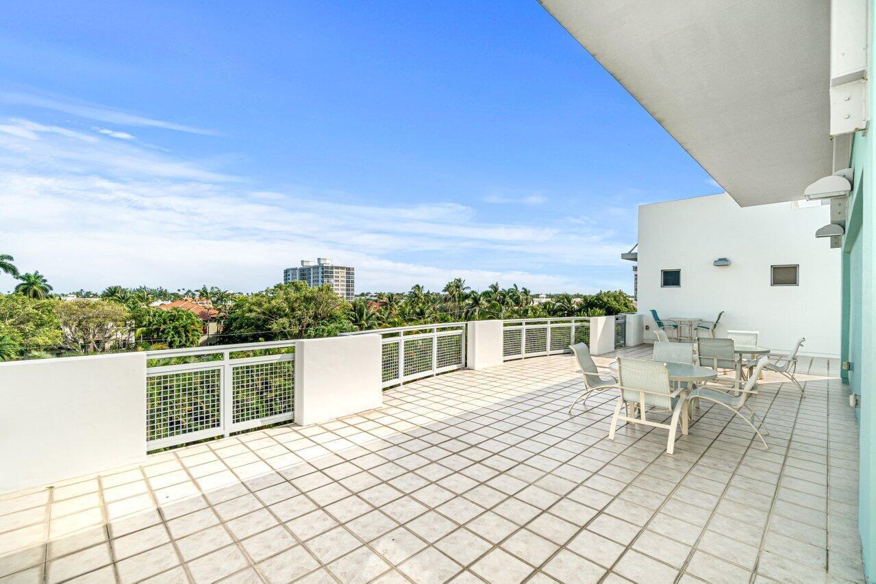 335 SE 6th Avenue 304