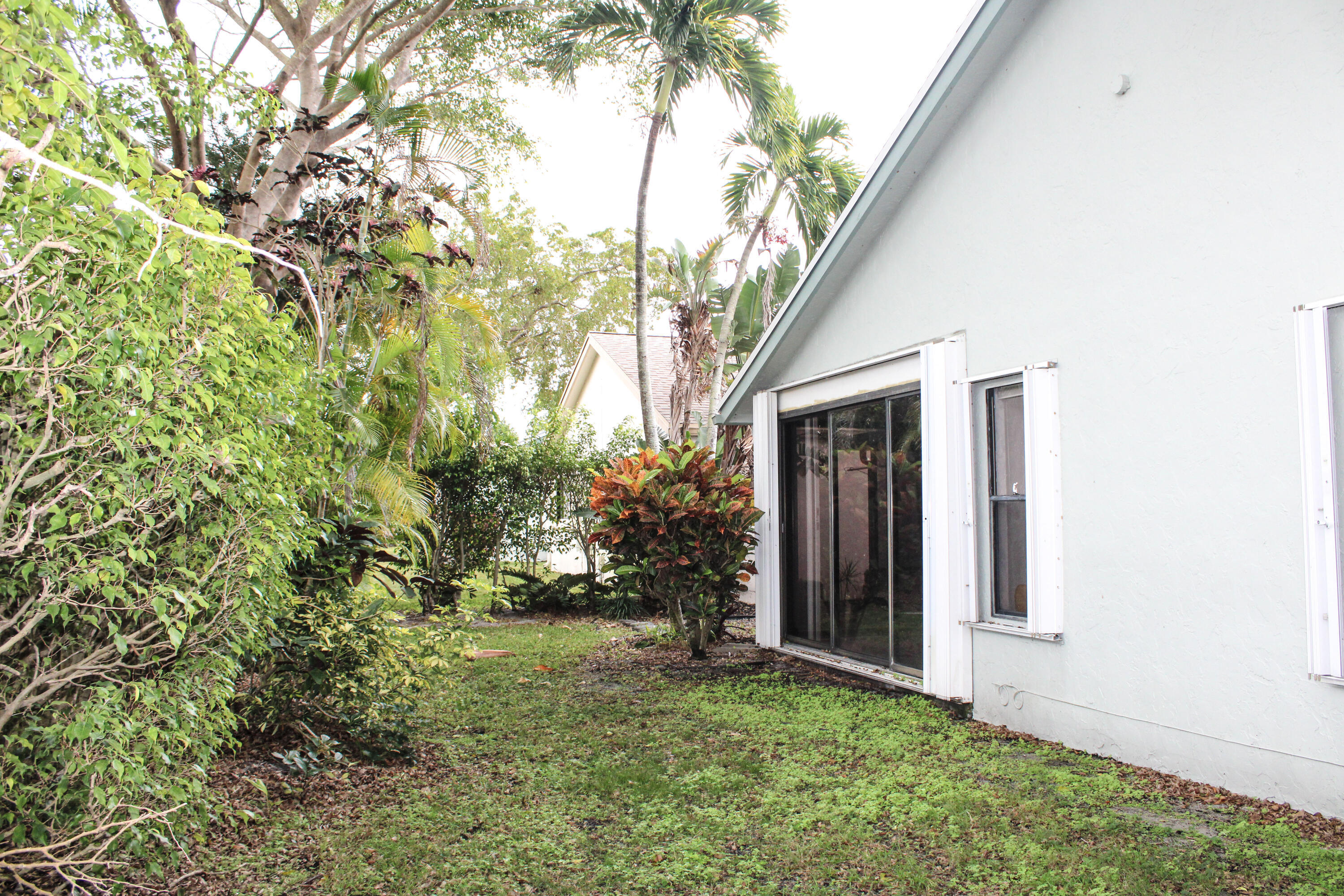 2583 NW 13th Street