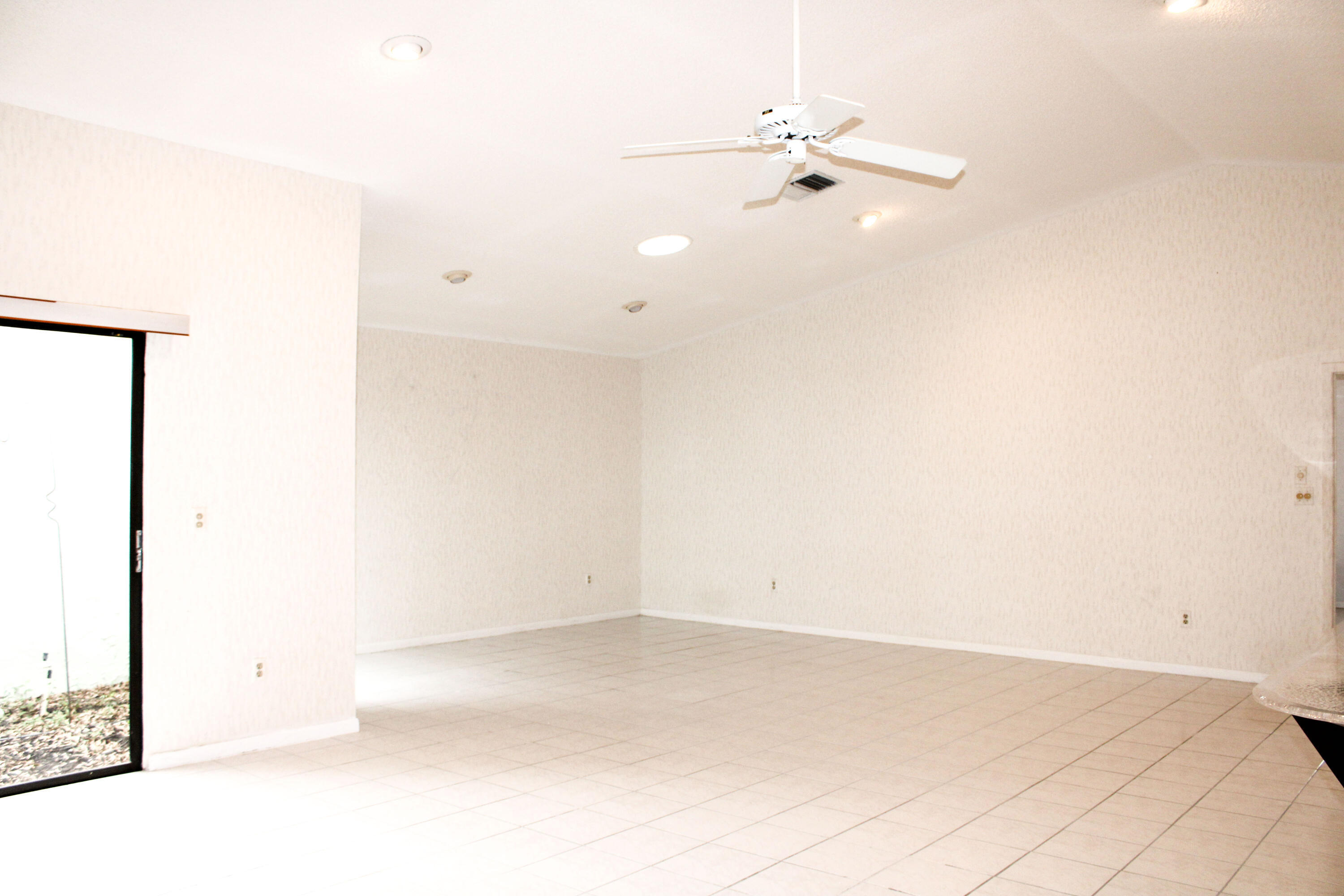 2583 NW 13th Street