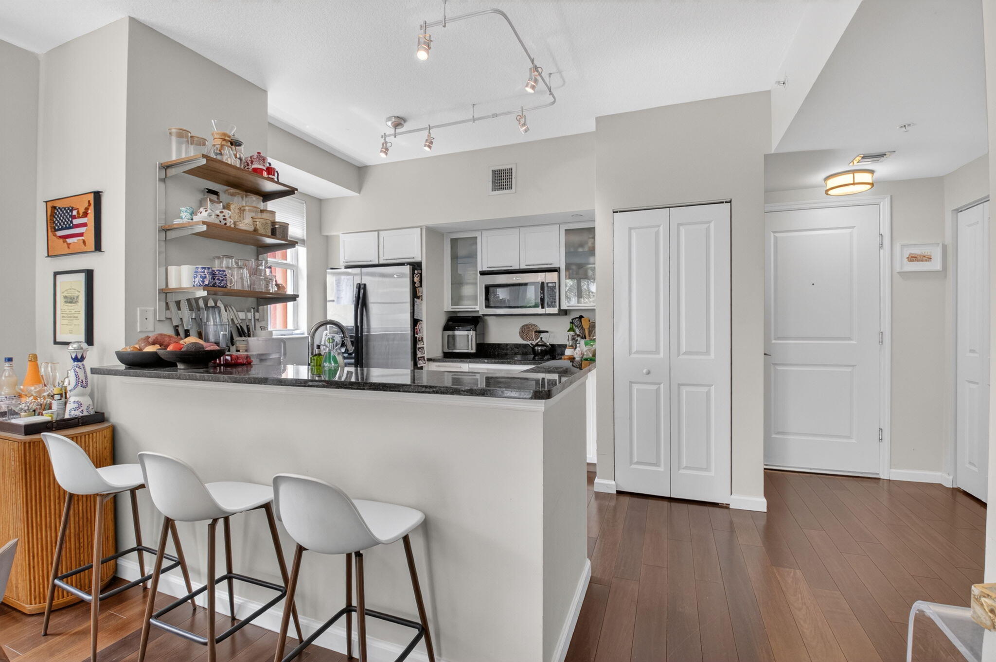 225 NE 1st Street 301