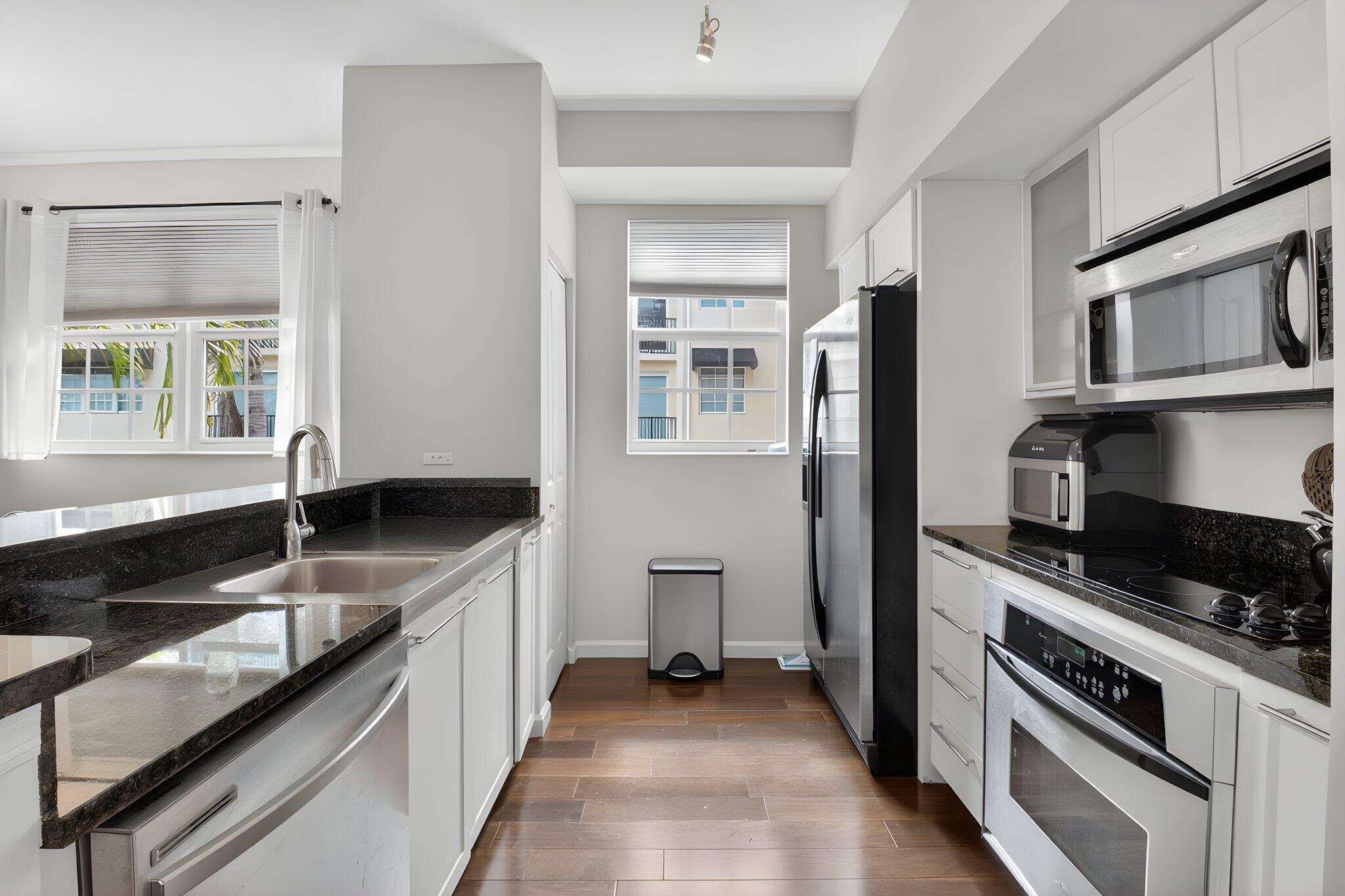 225 NE 1st Street 301