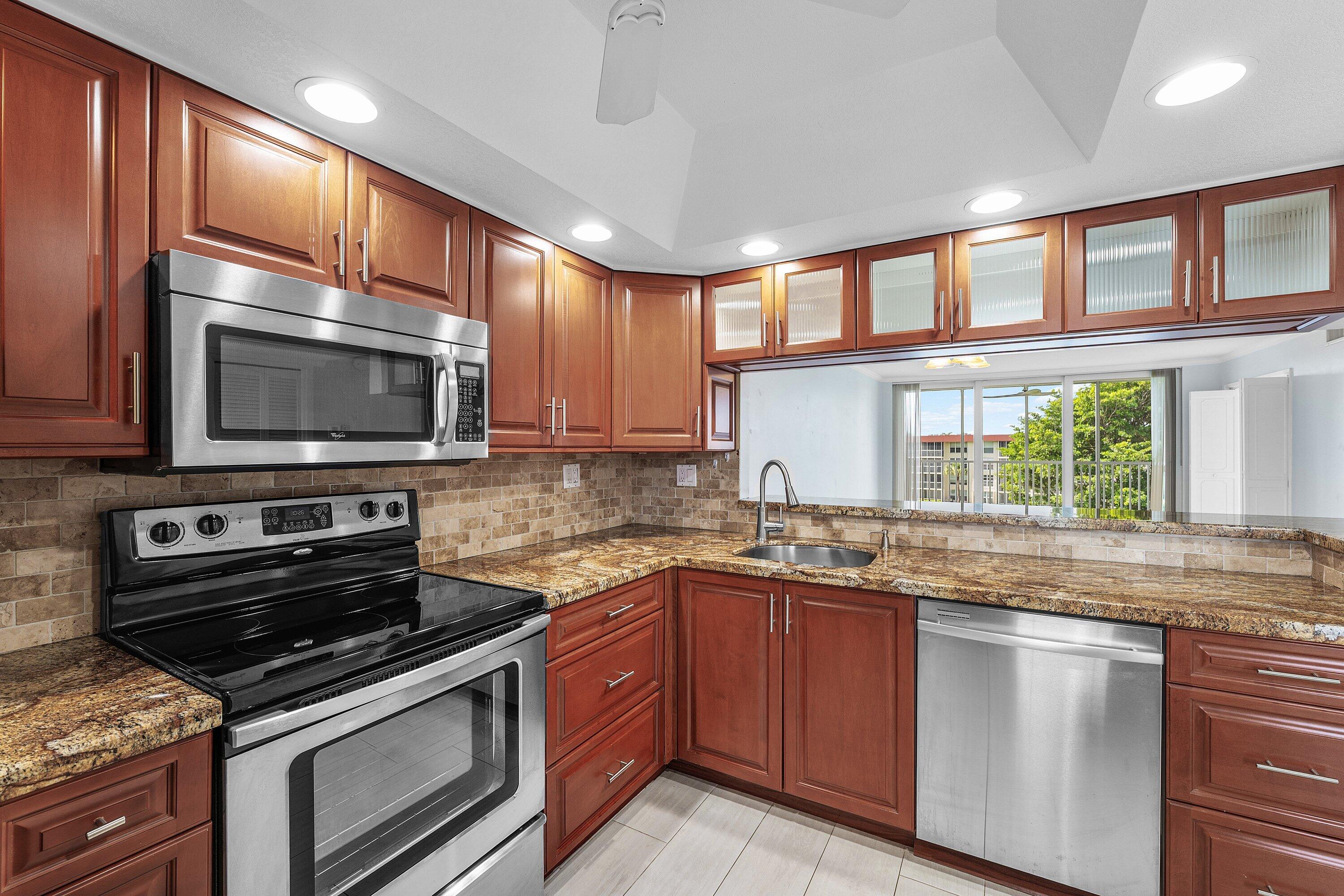 3150 NE 48th Court 411