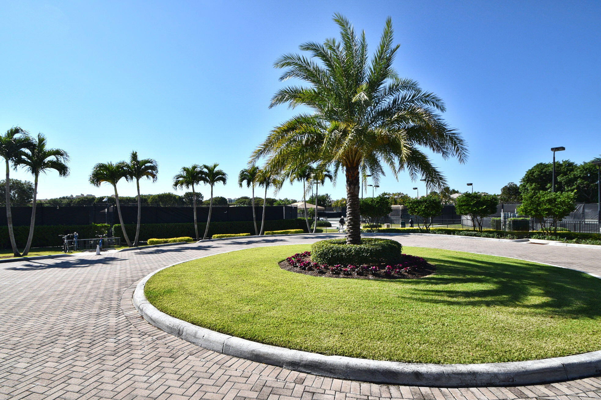 7460 La Paz Boulevard 306