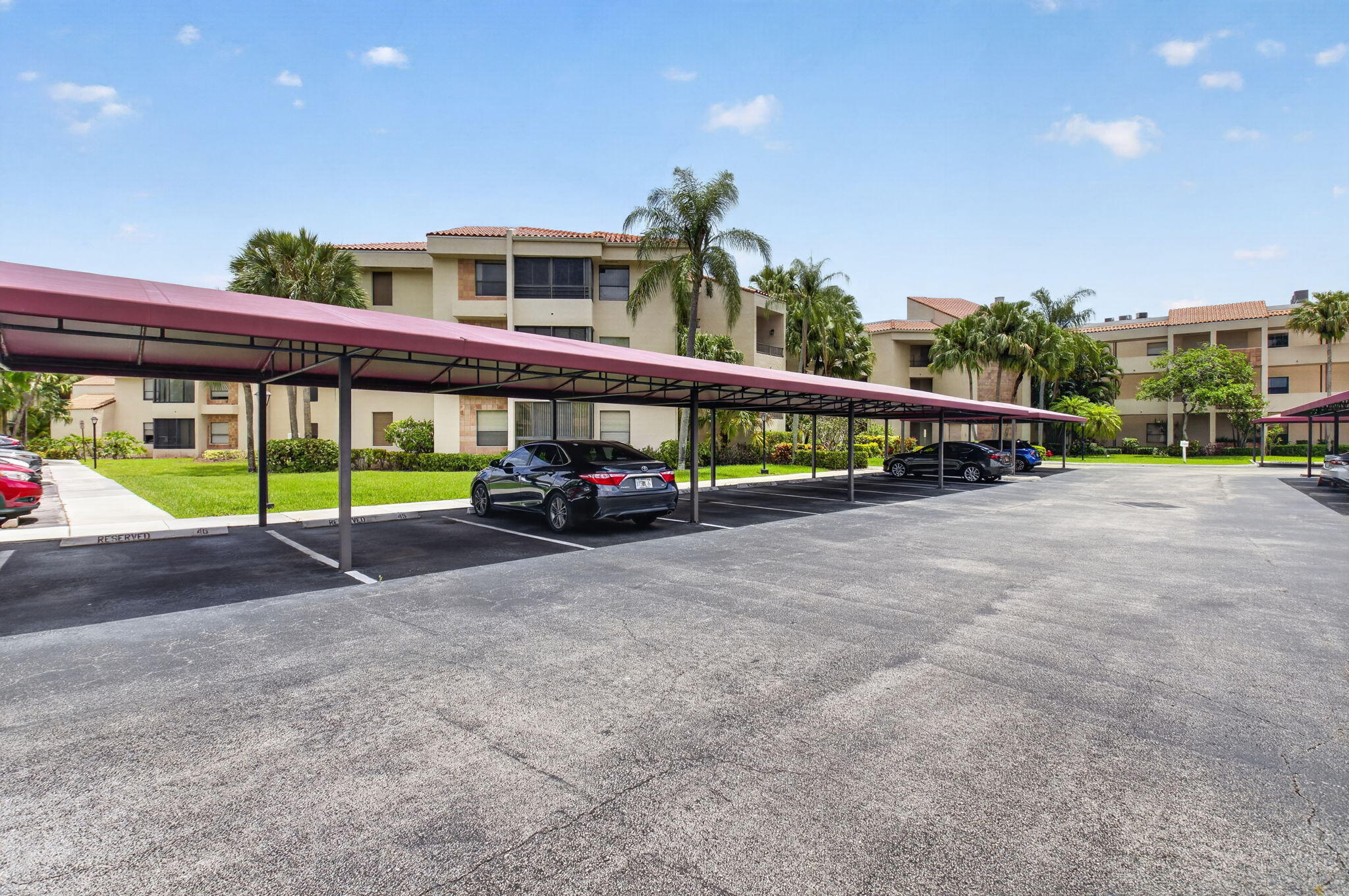 7460 La Paz Boulevard 306