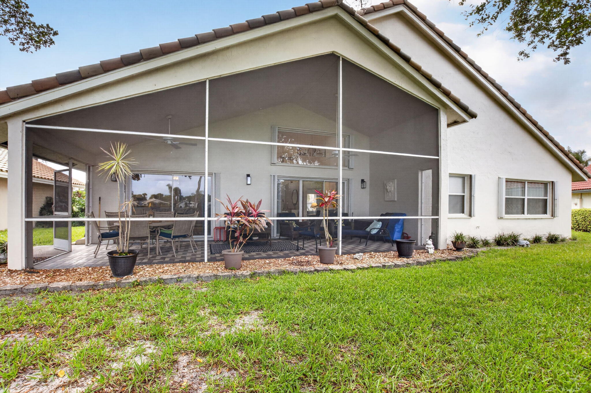6101 Hook Lane