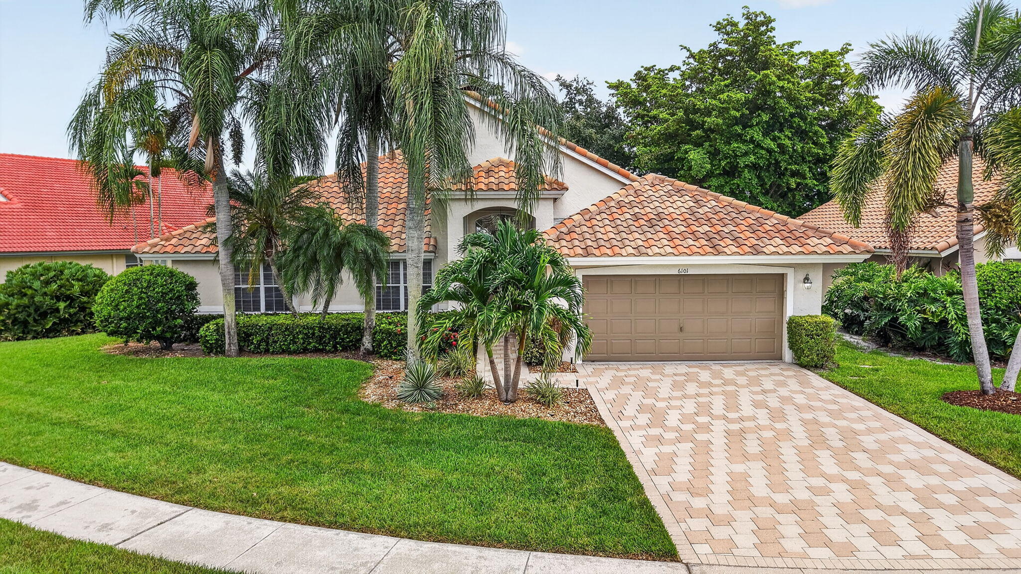6101 Hook Lane