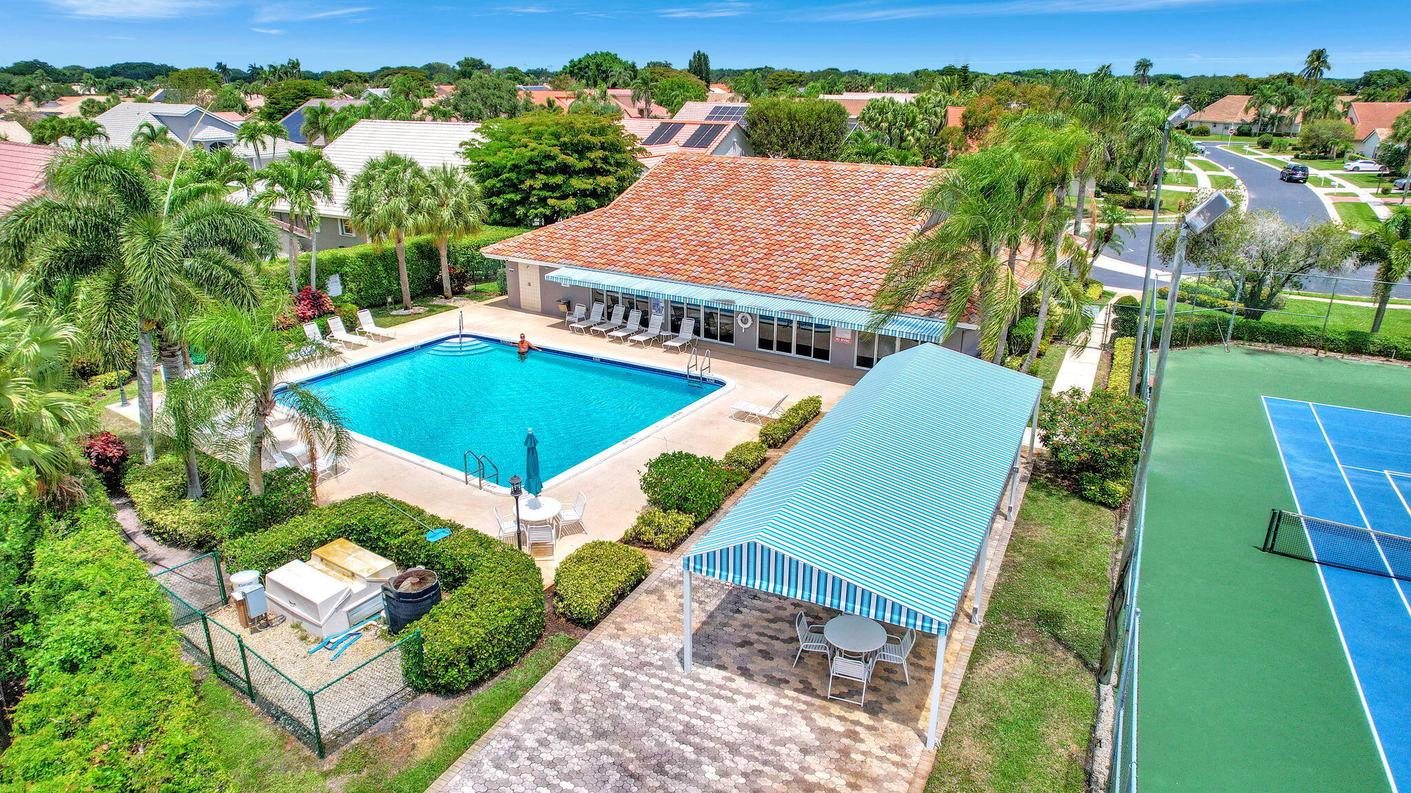 6101 Hook Lane