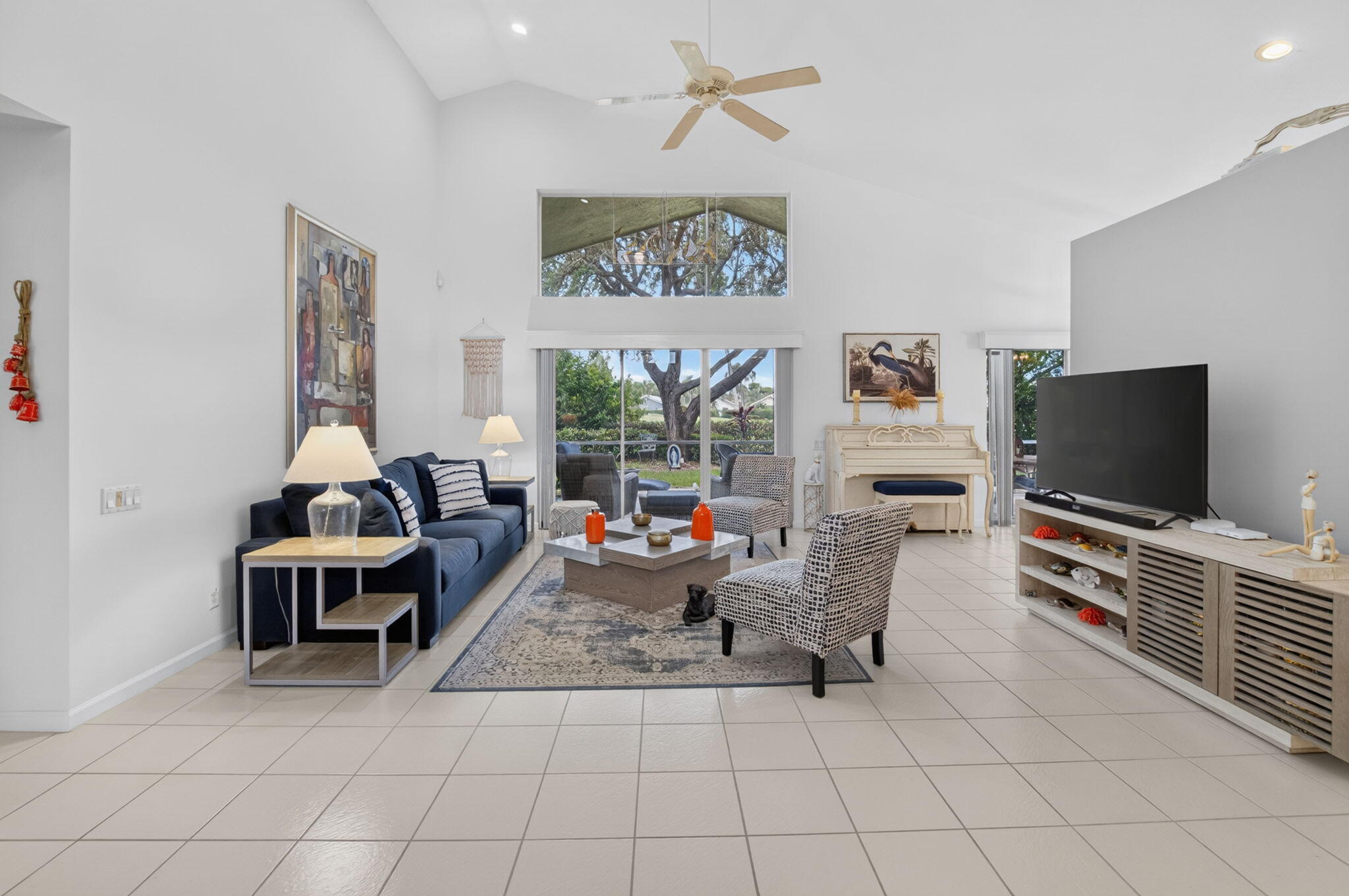 6101 Hook Lane
