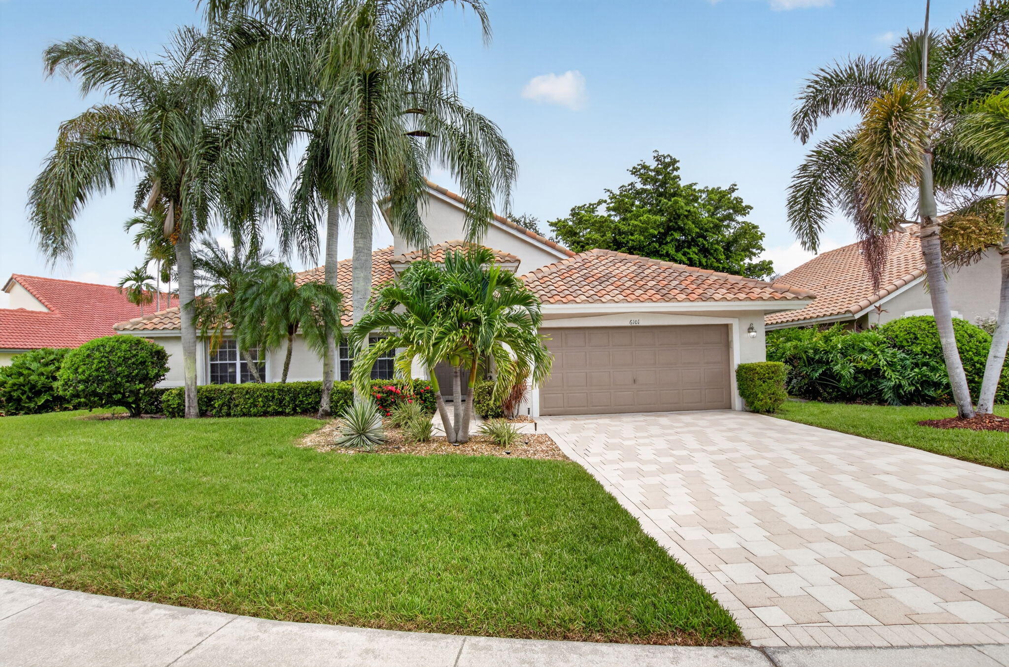 6101 Hook Lane