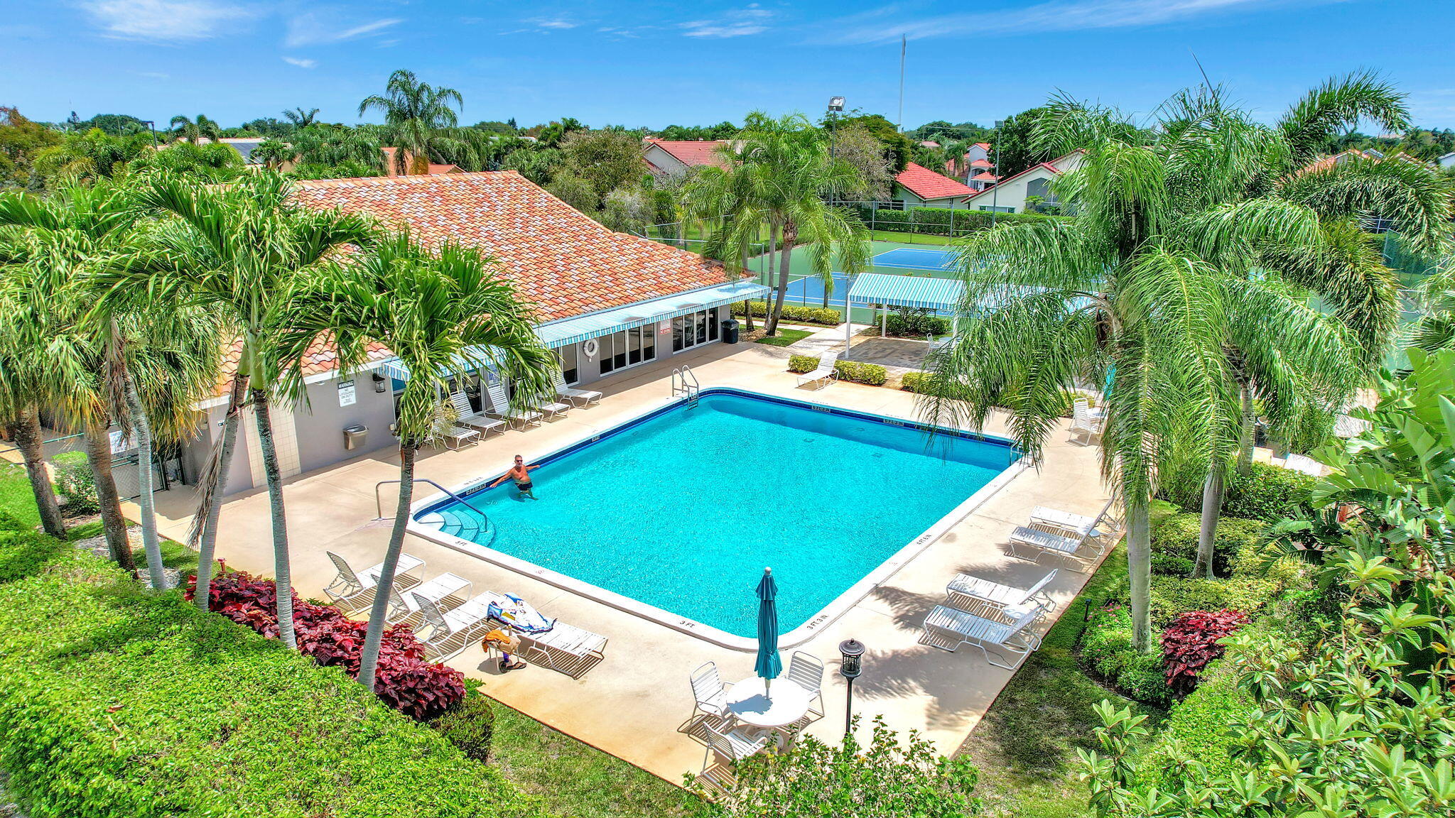 6101 Hook Lane