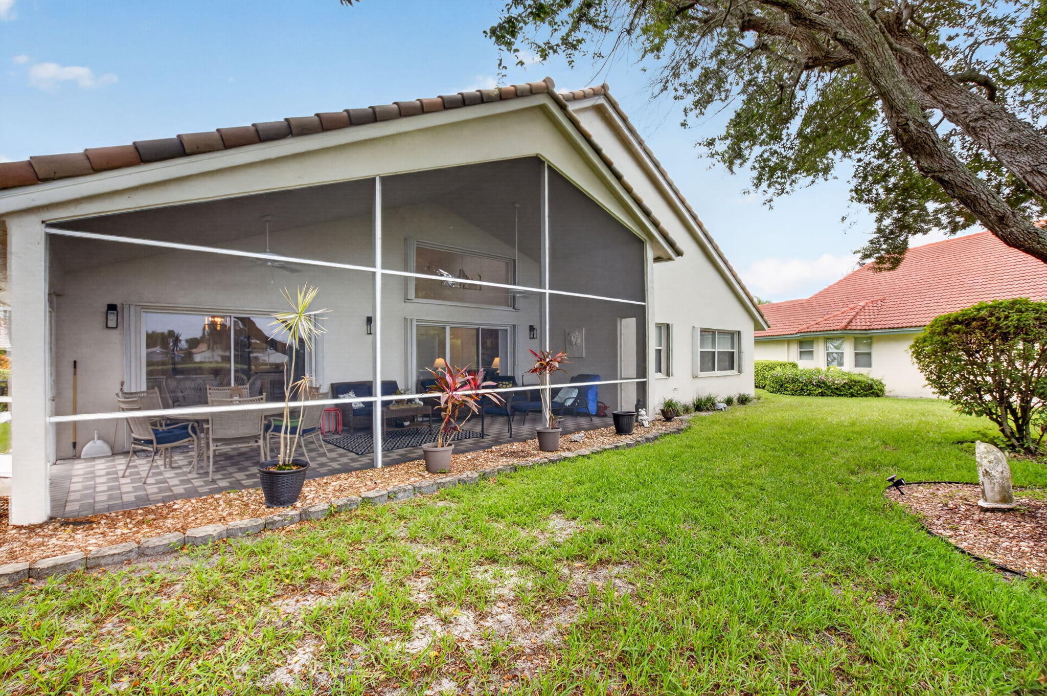6101 Hook Lane