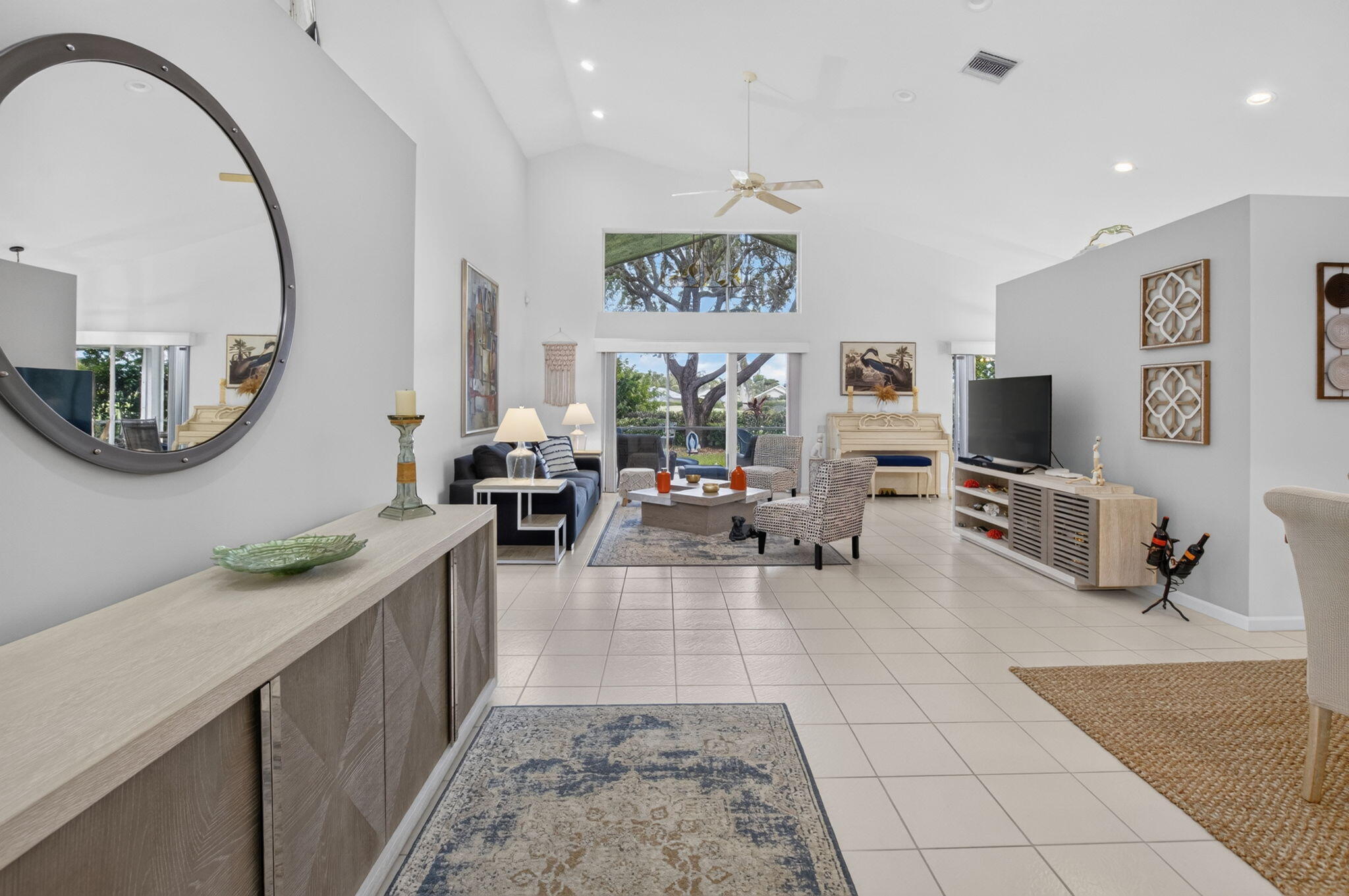 6101 Hook Lane