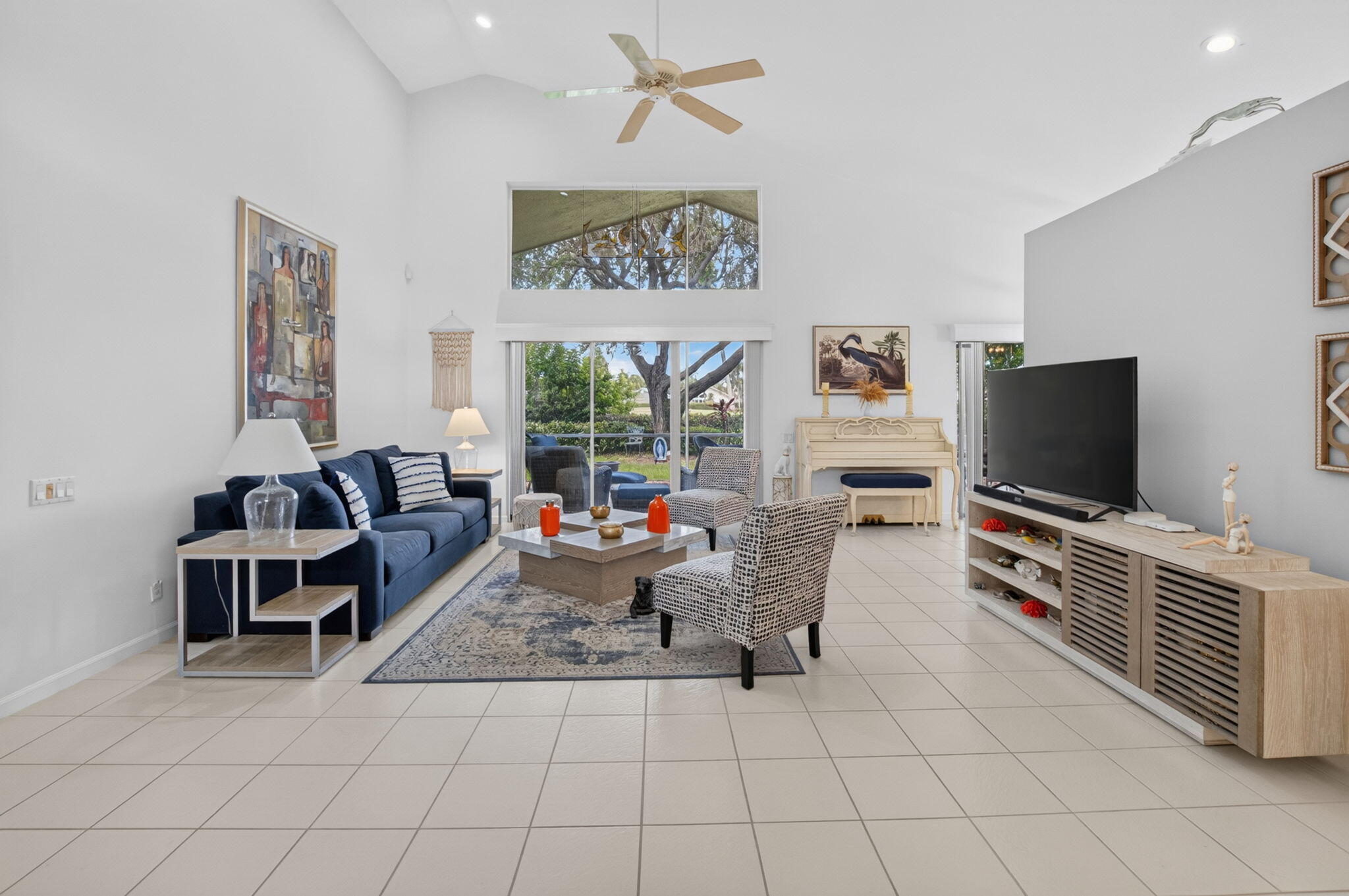 6101 Hook Lane