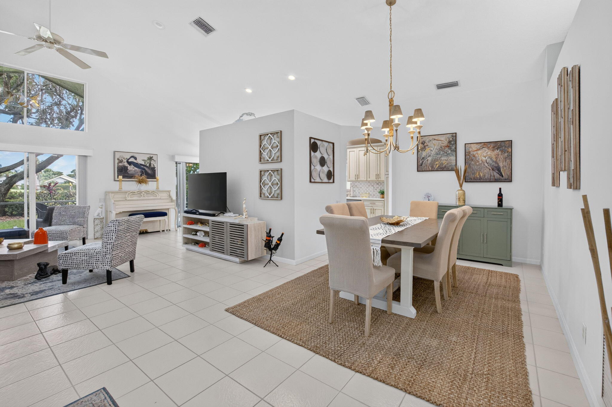 6101 Hook Lane