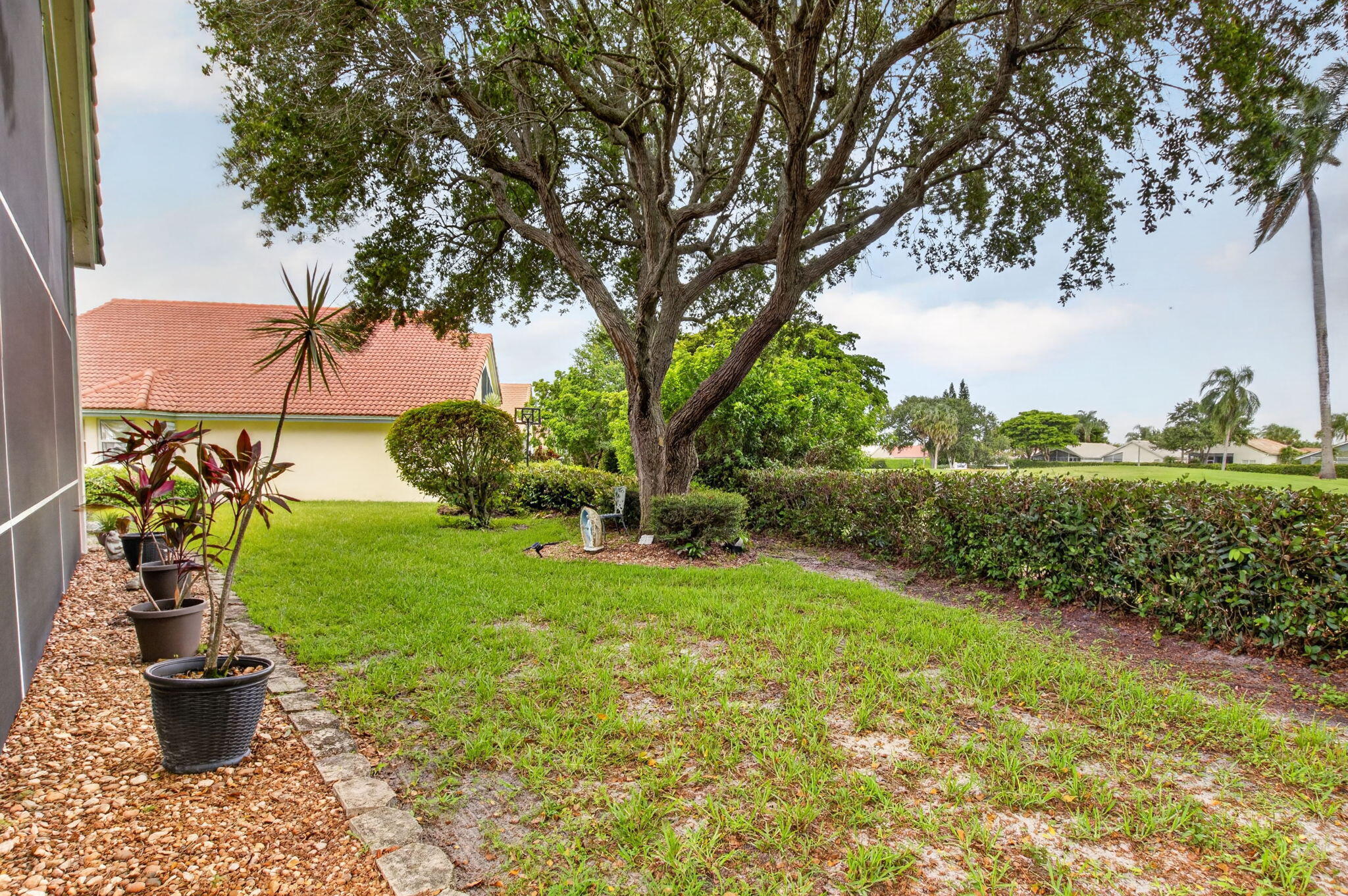 6101 Hook Lane