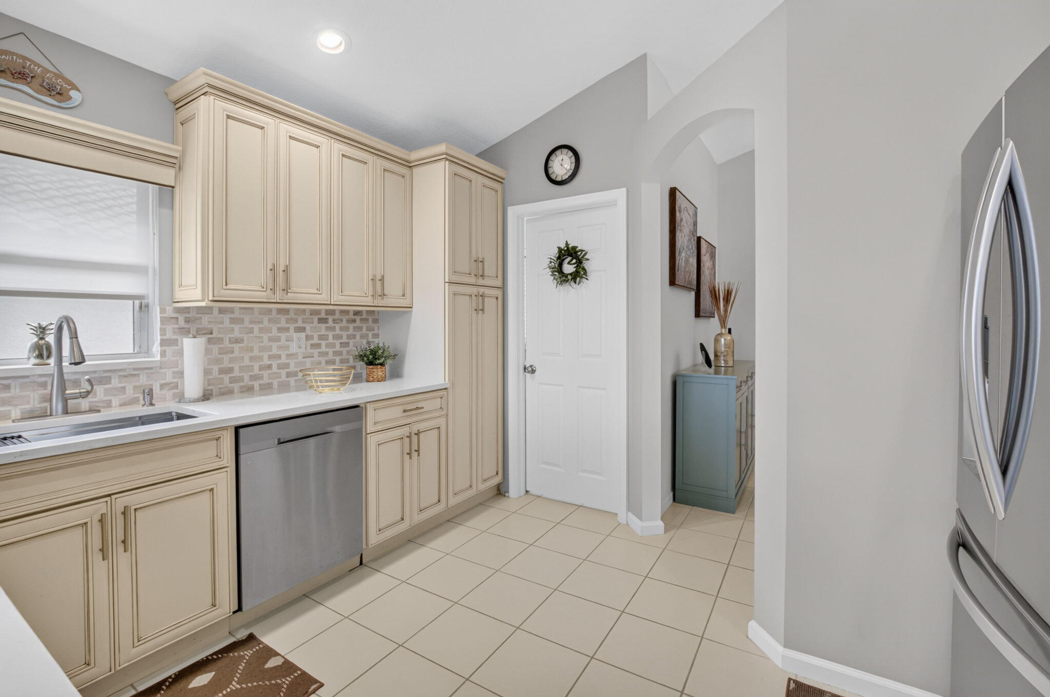 6101 Hook Lane