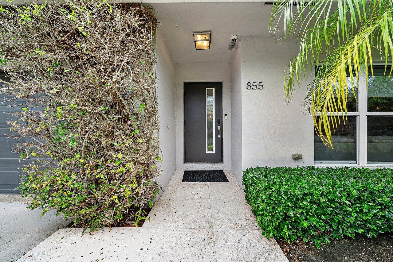855 BERKELEY Street