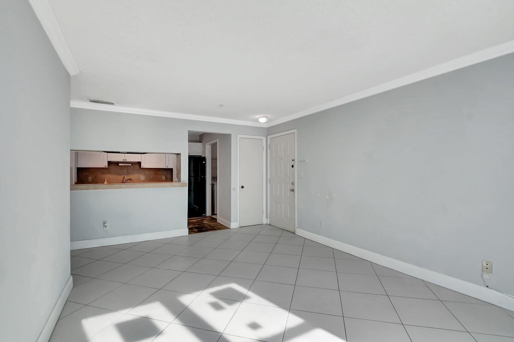 2301 N CONGRESS Avenue 23