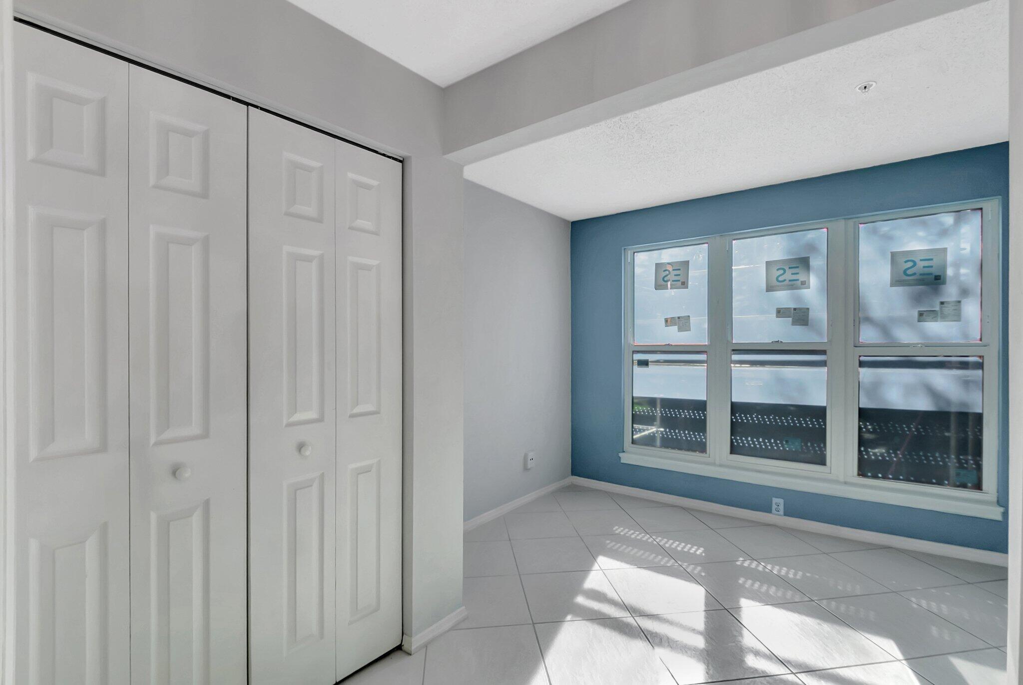 2301 N CONGRESS Avenue 23