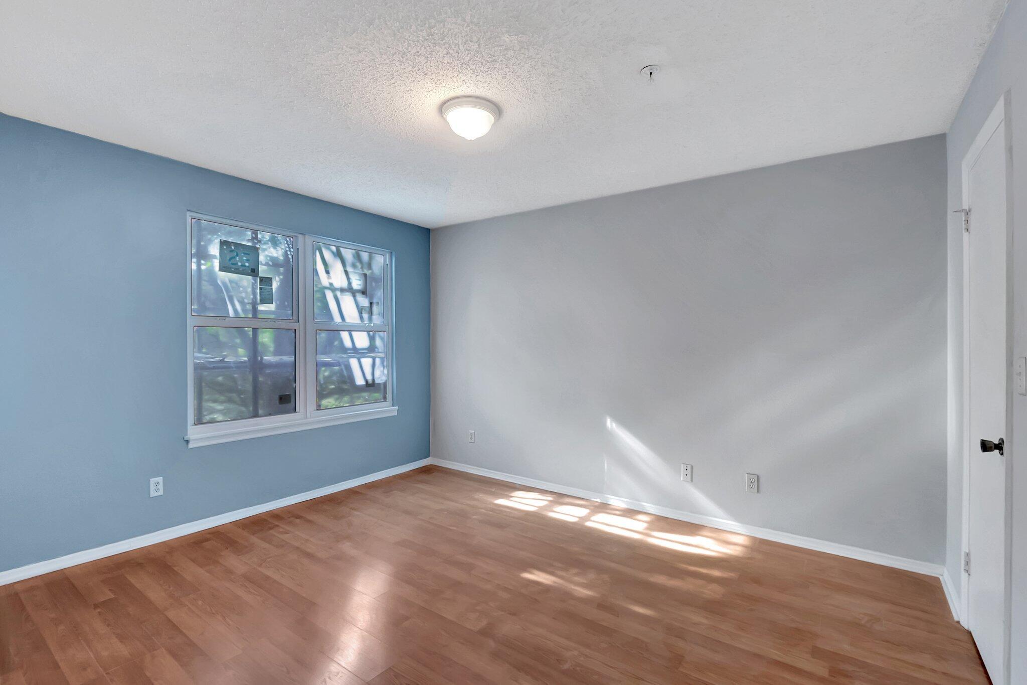 2301 N CONGRESS Avenue 23