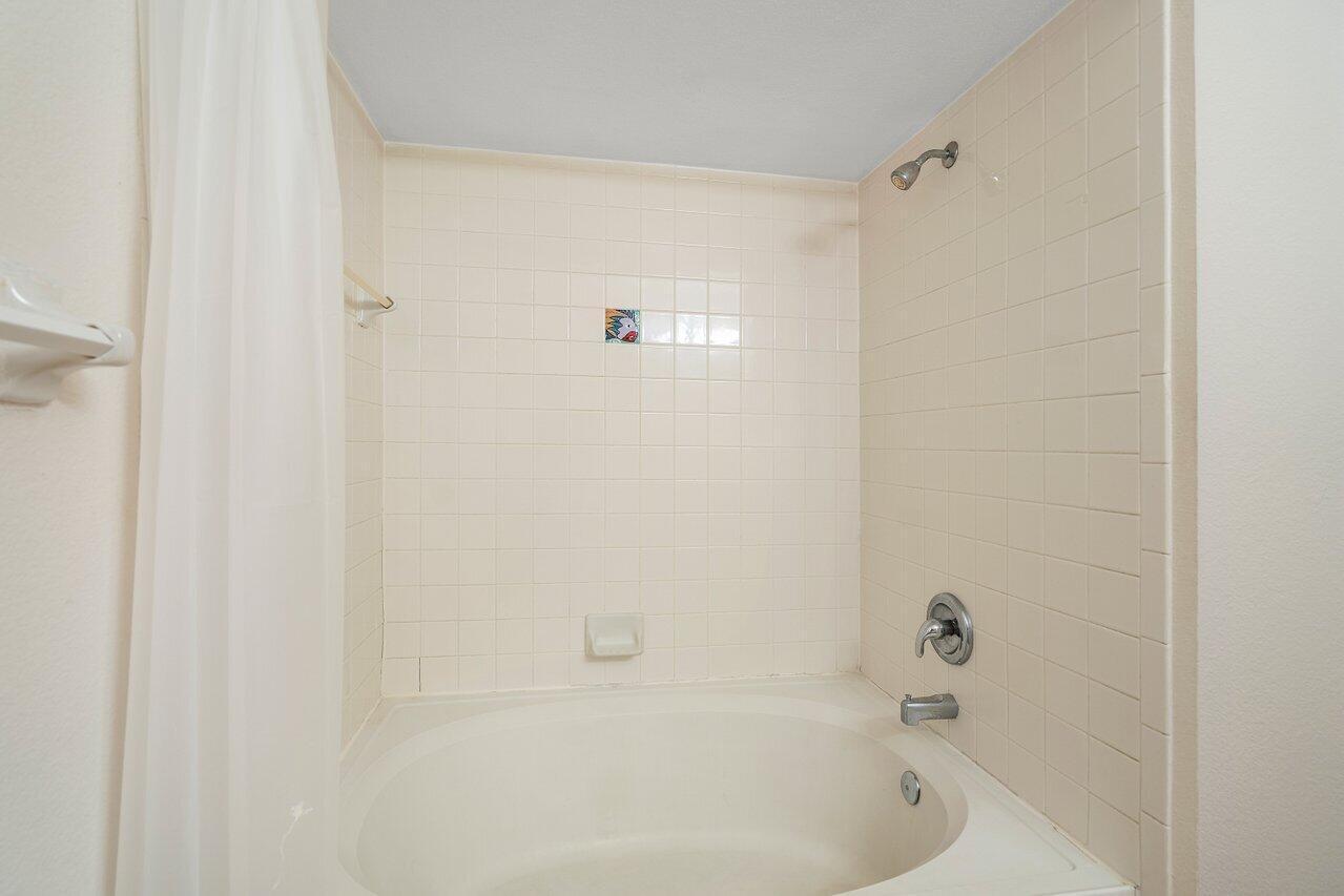 1825 PALM COVE Boulevard 7-306