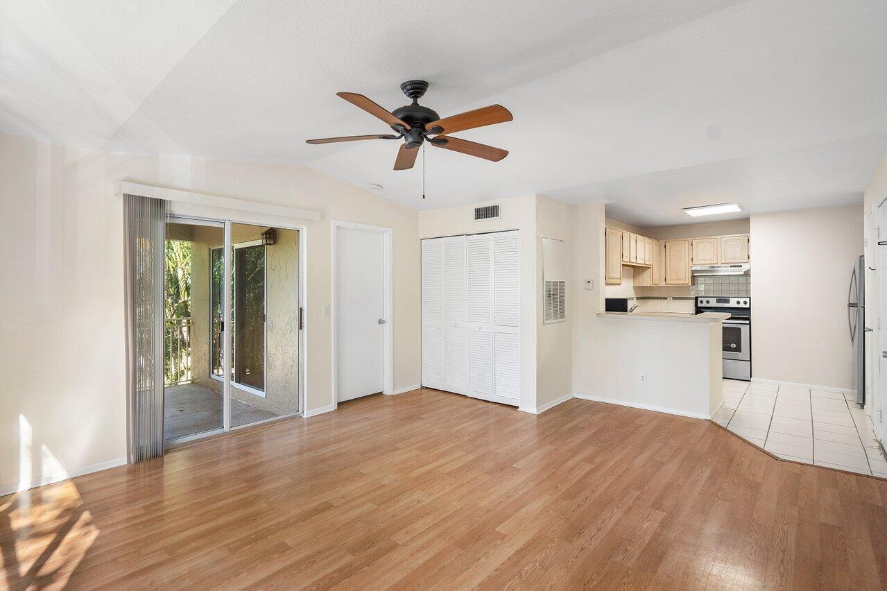 1825 PALM COVE Boulevard 7-306