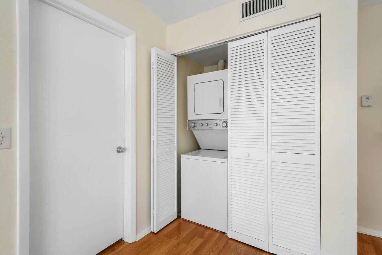 1825 PALM COVE Boulevard 7-306