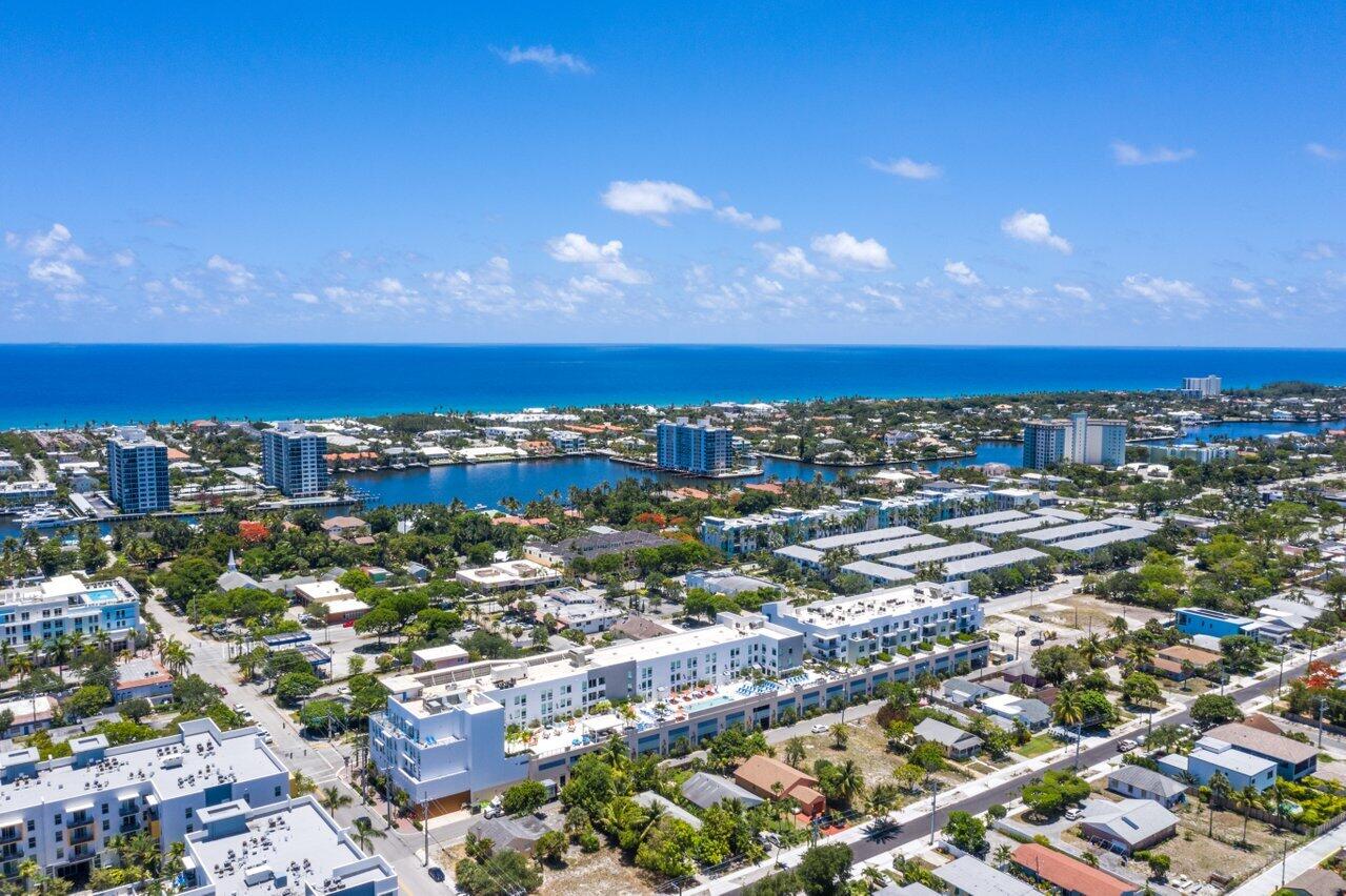 236 SE Fifth Avenue 303