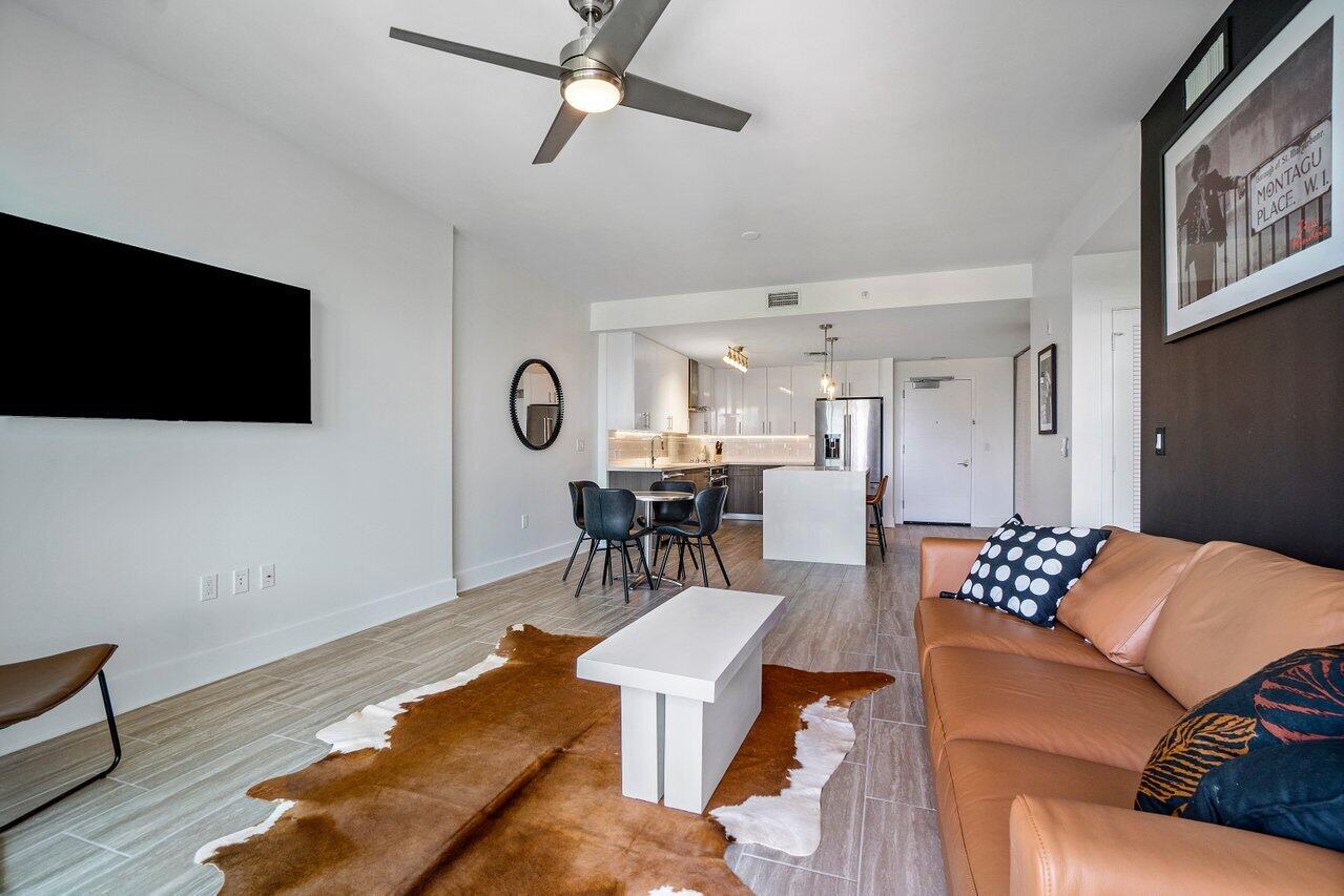 236 SE Fifth Avenue 303