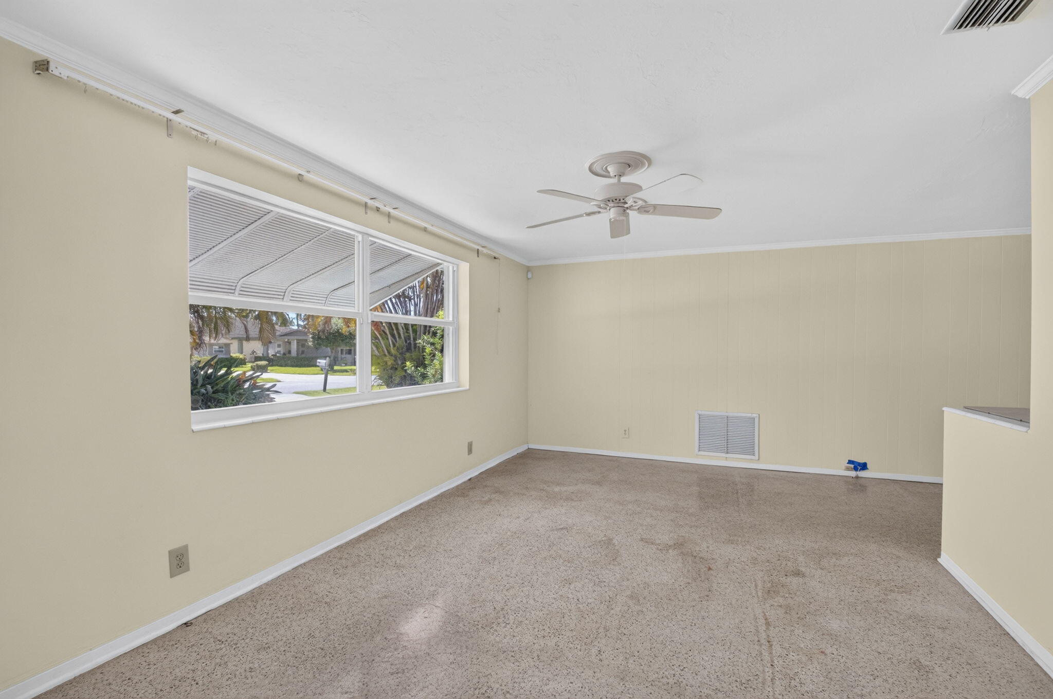 1205 SW 1ST Street