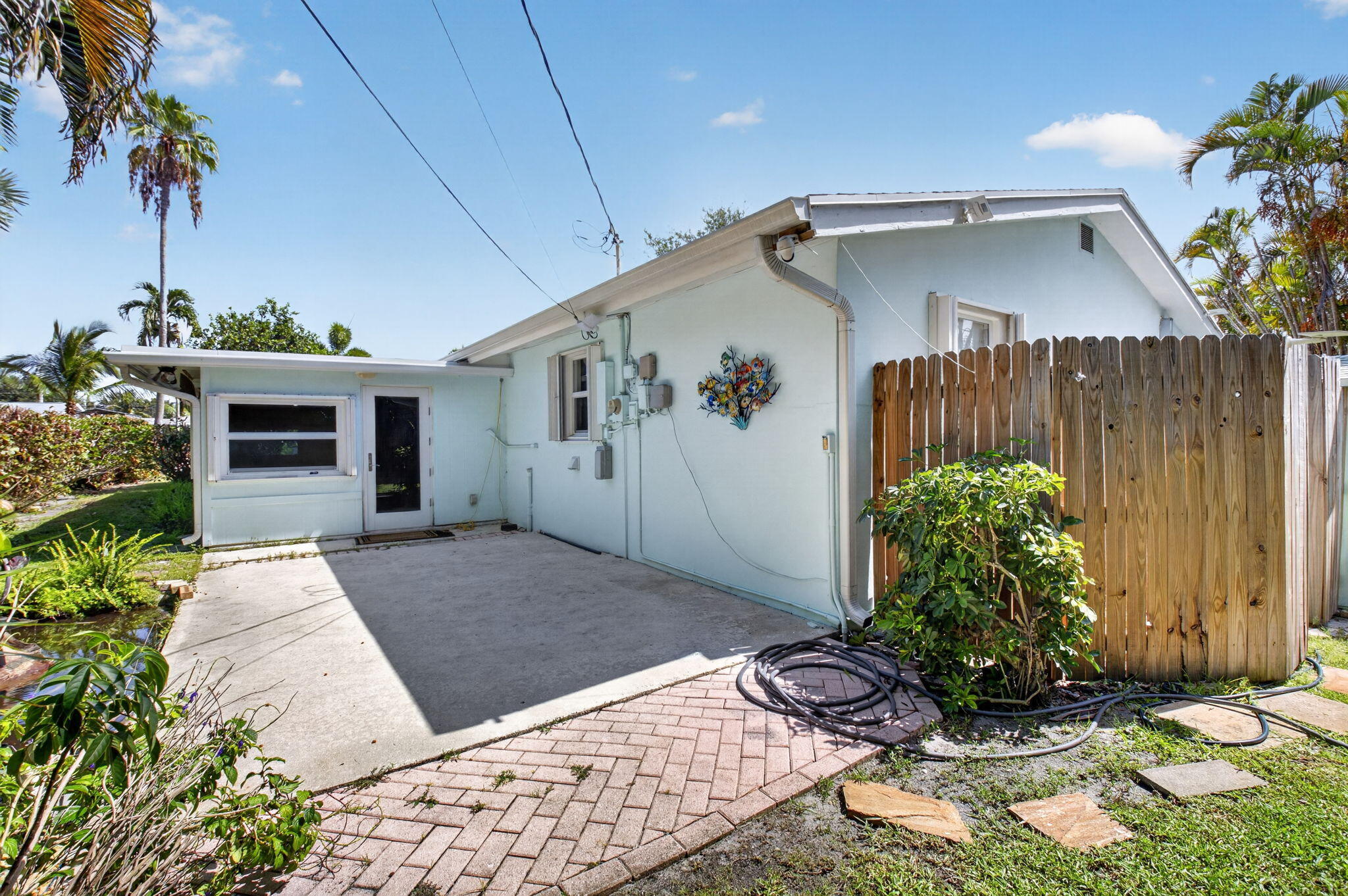 1205 SW 1ST Street