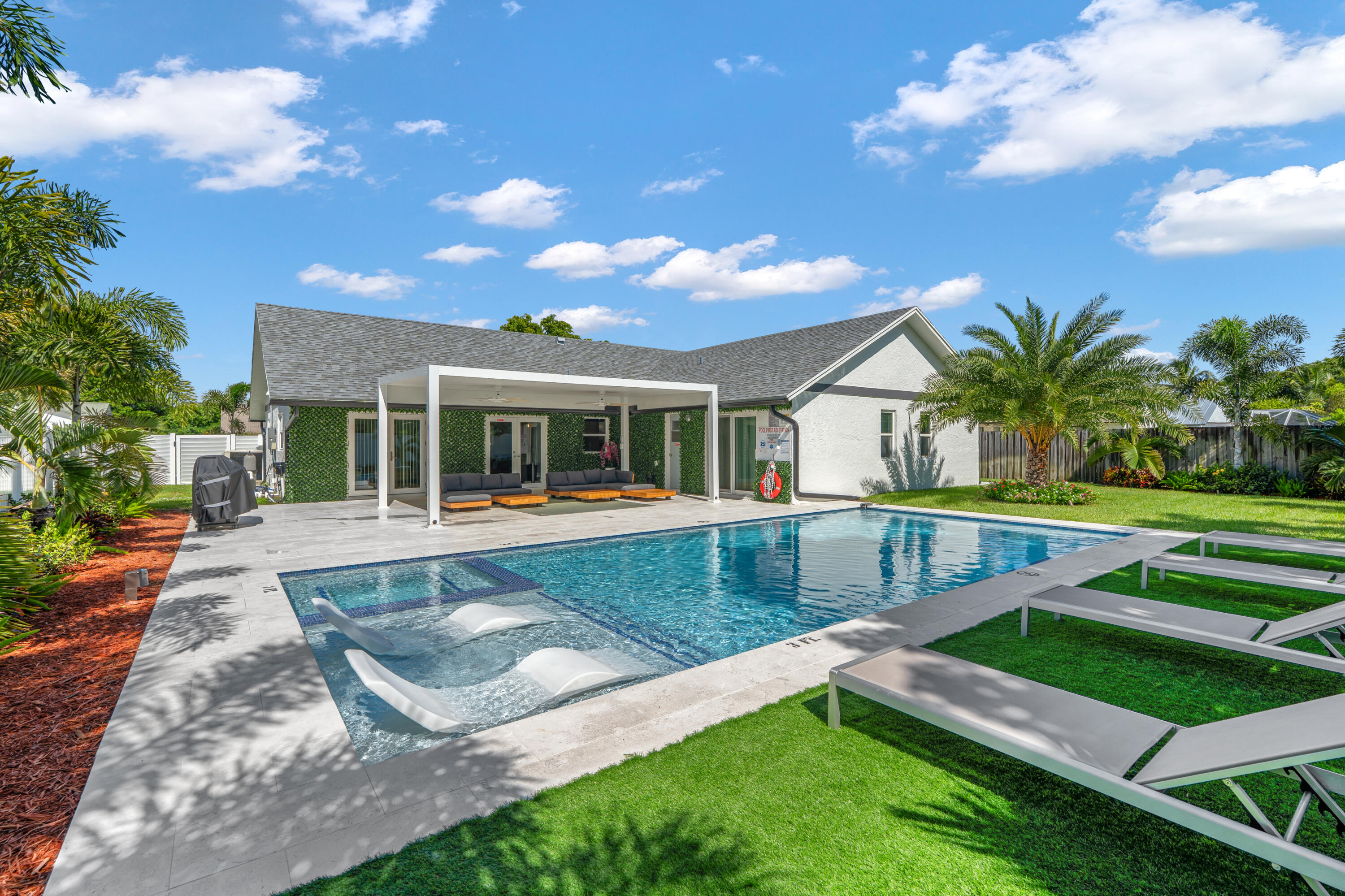 3005 DUNLIN Road