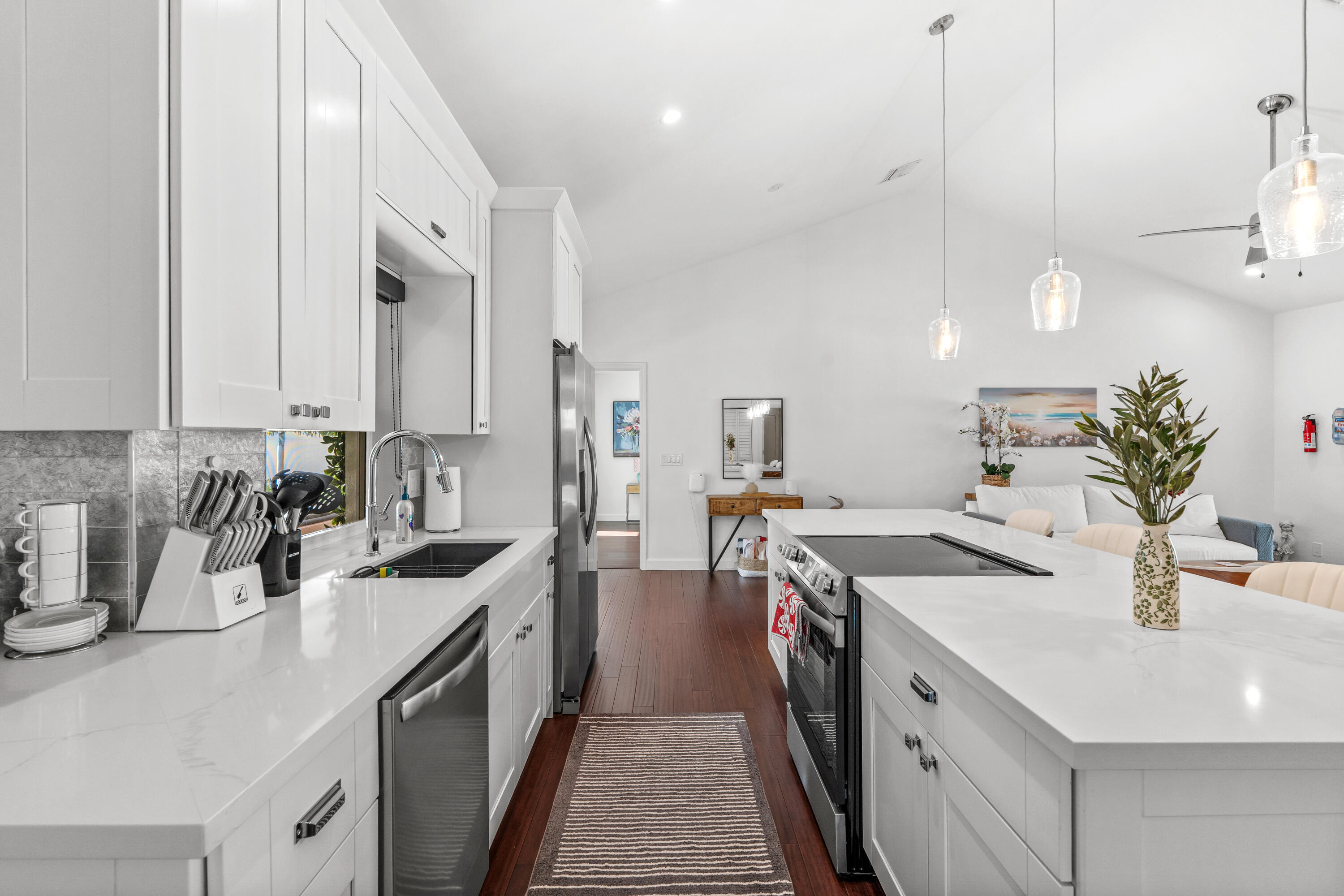 3005 DUNLIN Road