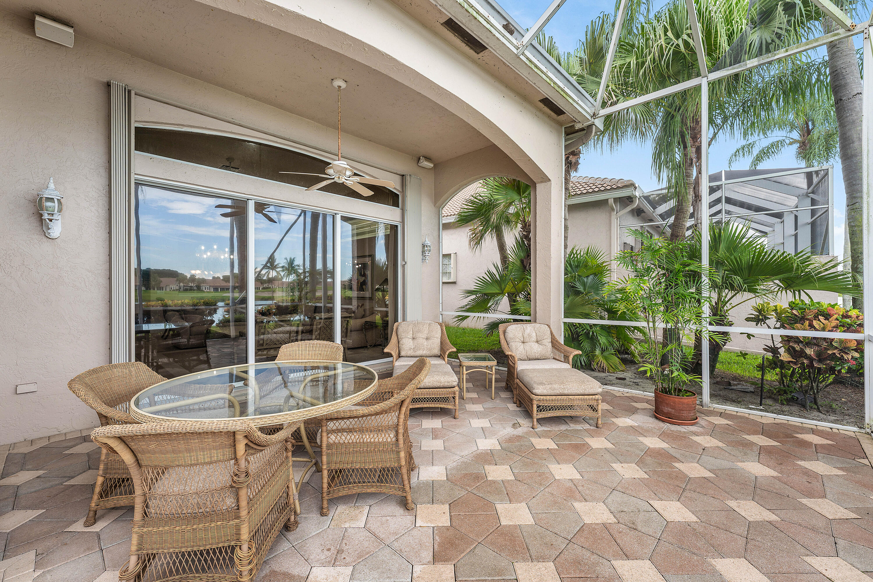 6947 FAIRWAY LAKES Drive