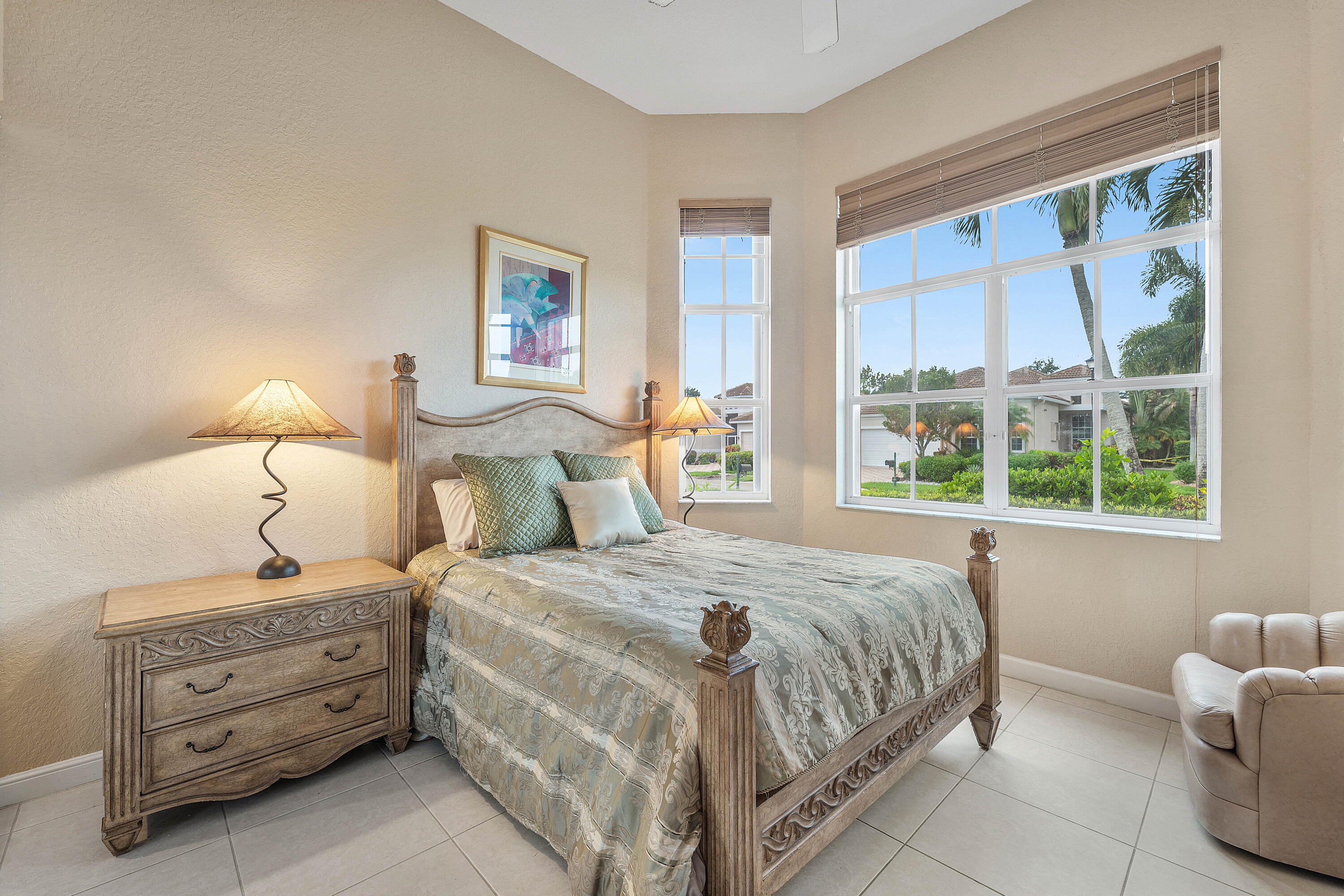 6947 FAIRWAY LAKES Drive