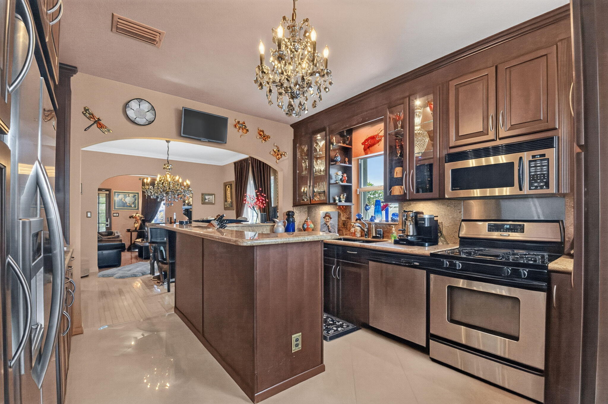 415 Colonial Road