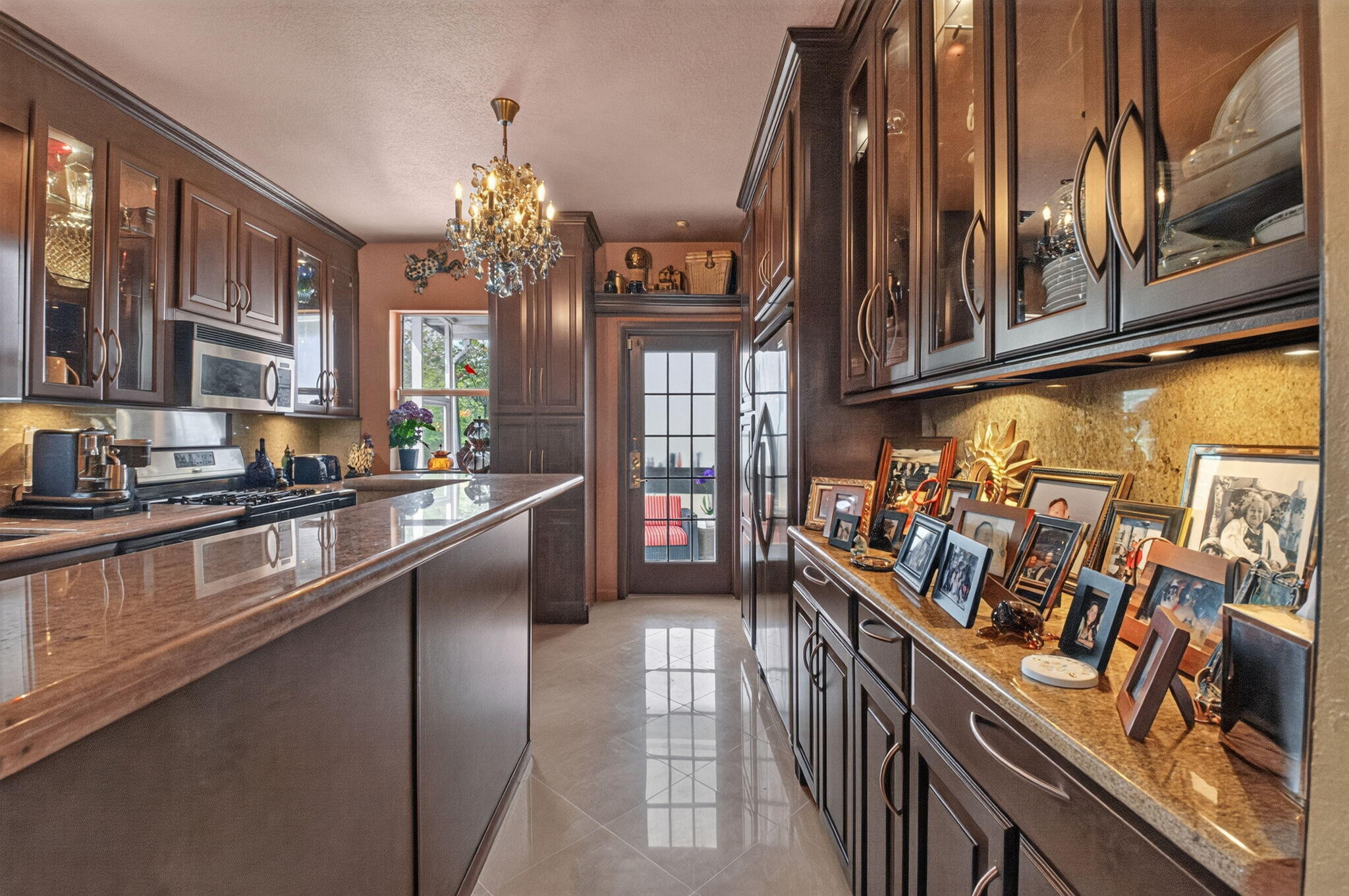 415 Colonial Road