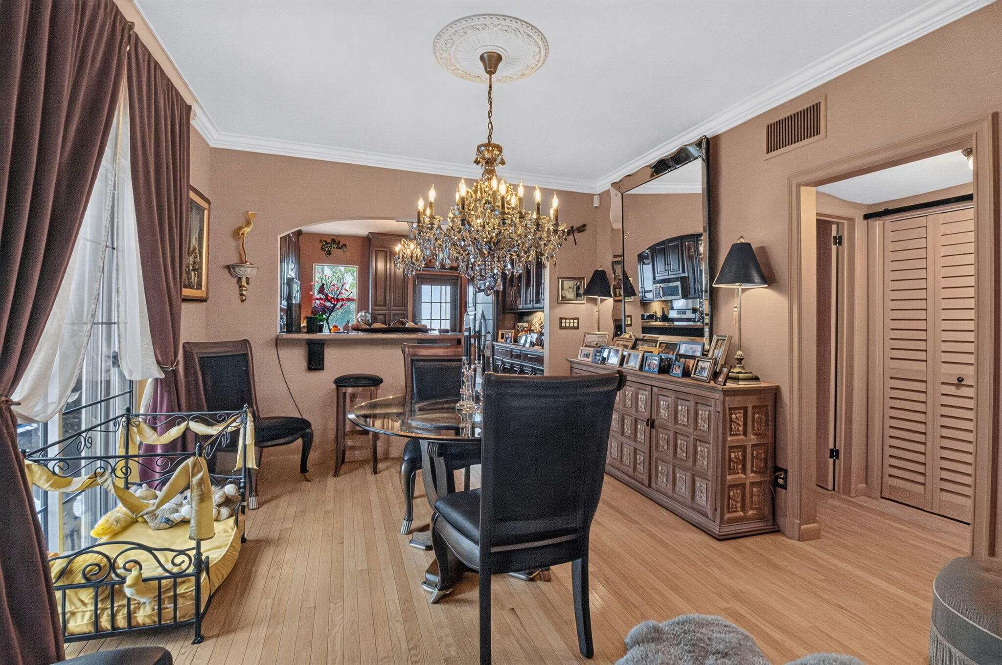 415 Colonial Road