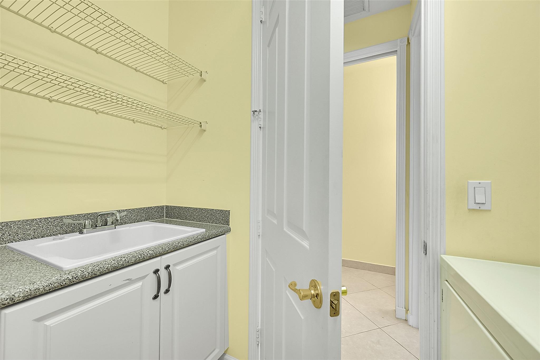 6608 Hermosa Beach Ln