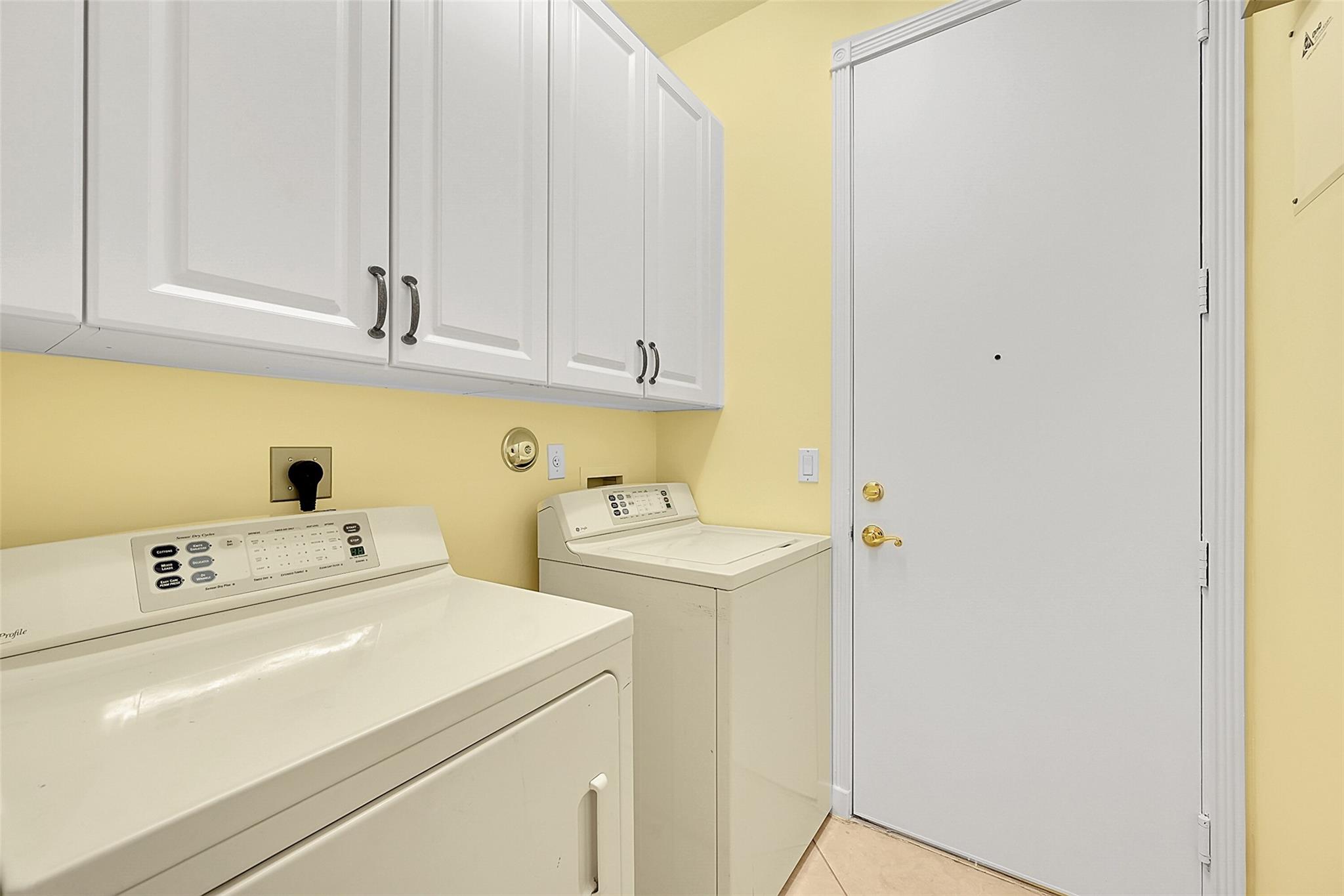 6608 Hermosa Beach Ln